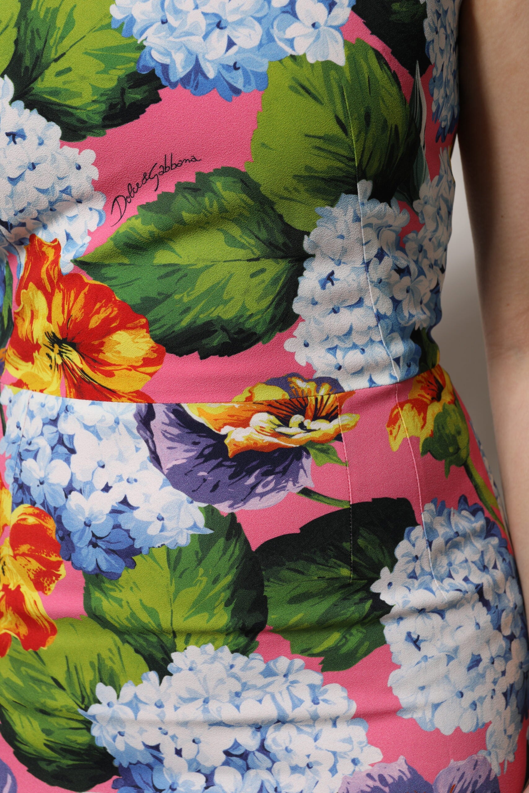 Dolce &amp; Gabbana Flerfarvet Blomster Ærmeløs Skedekjole