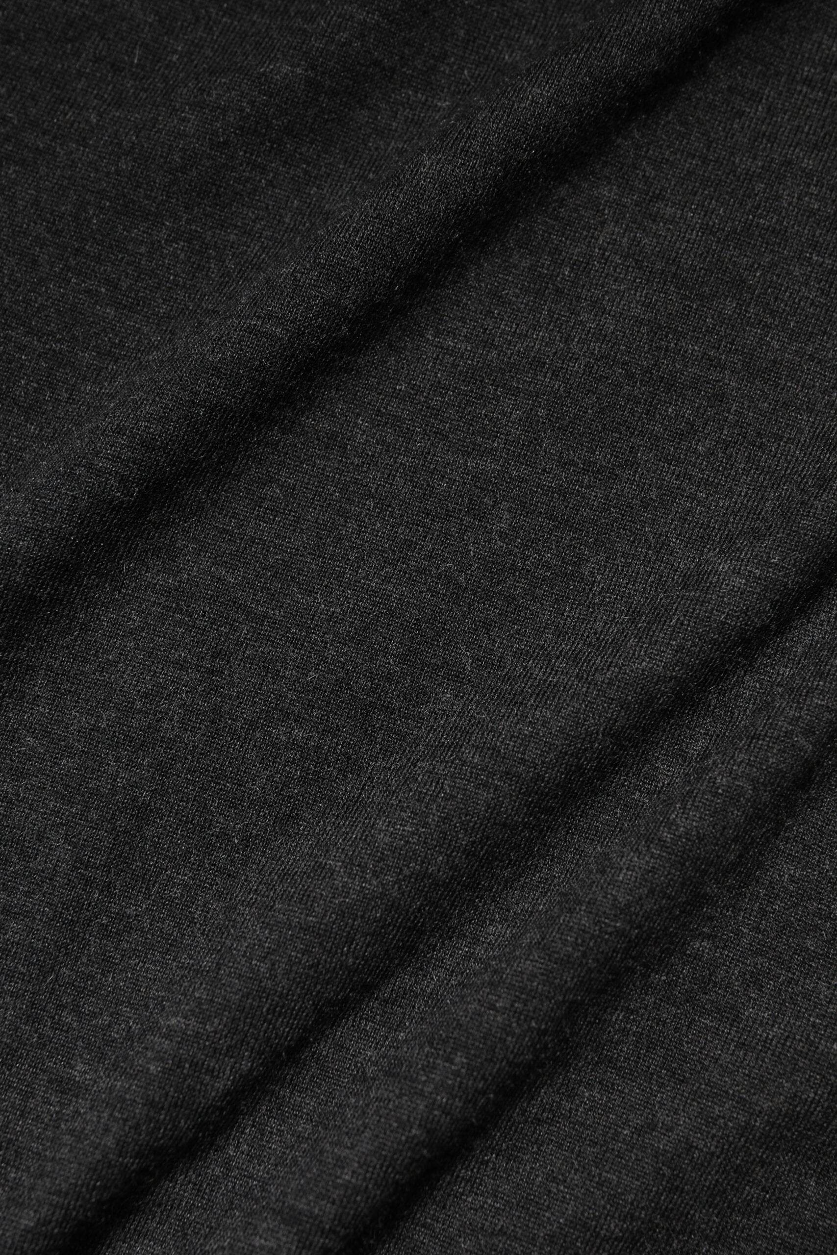 Dolce & Gabbana Gray Long Sleeve Crew Neck Pullover Sweater - Hilstor