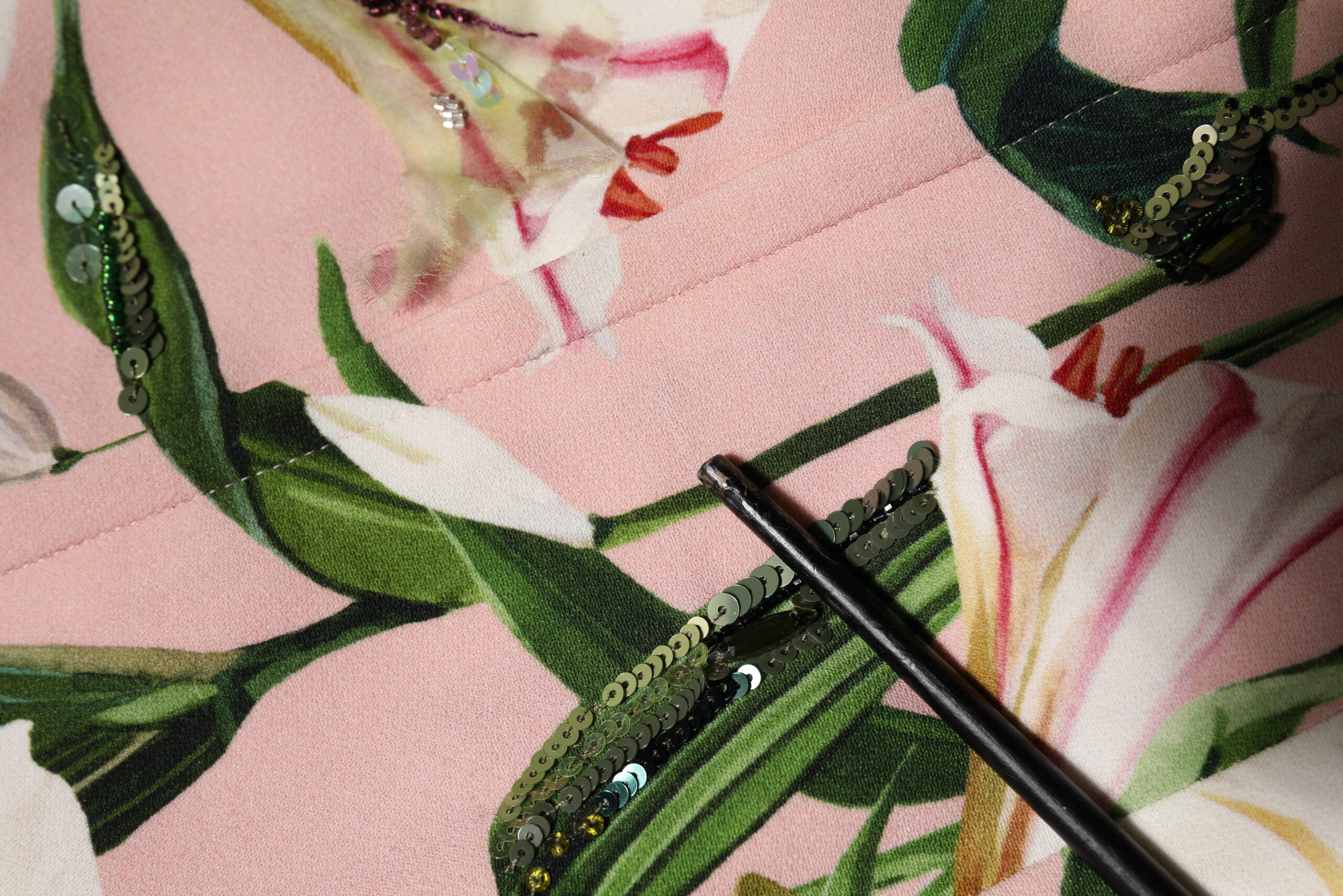 Dolce &amp; Gabbana Pink Lily Viskose Skede Stretch Midikjole