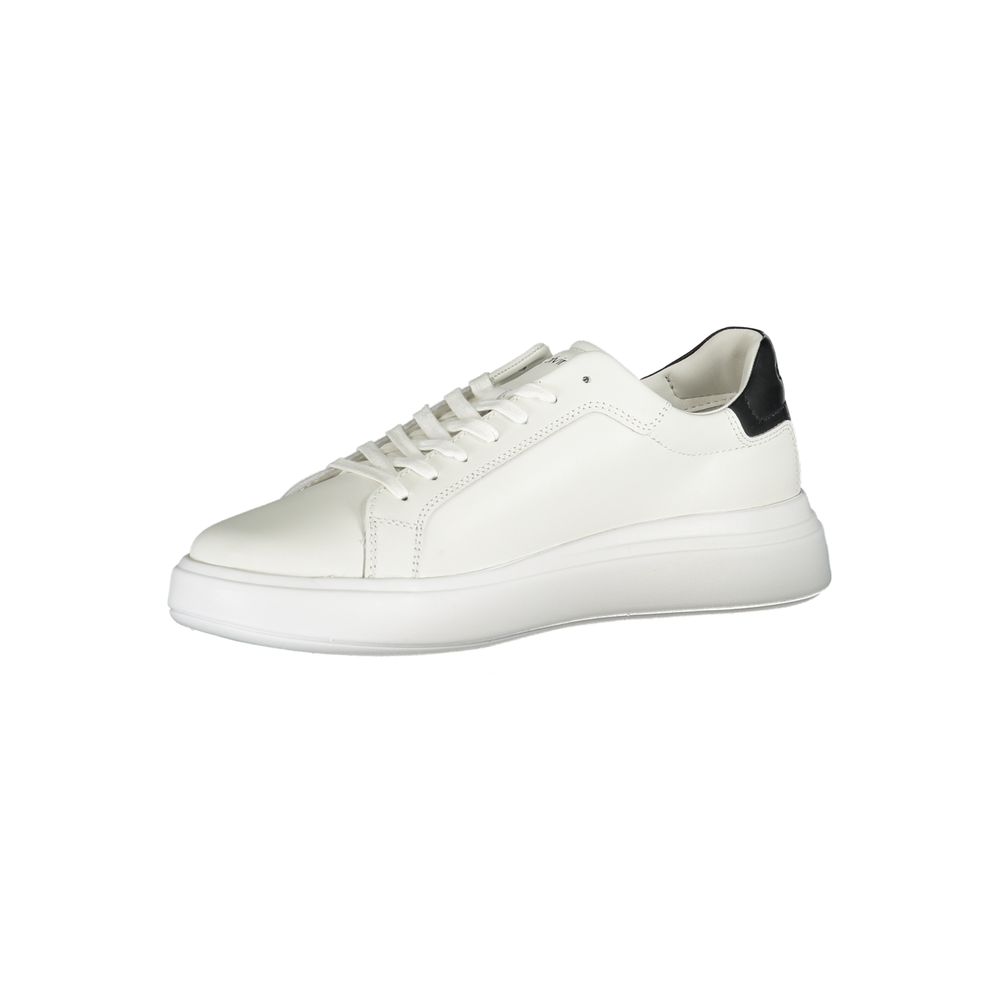Calvin Klein elegante hvide sneakers med kontrastaccenter