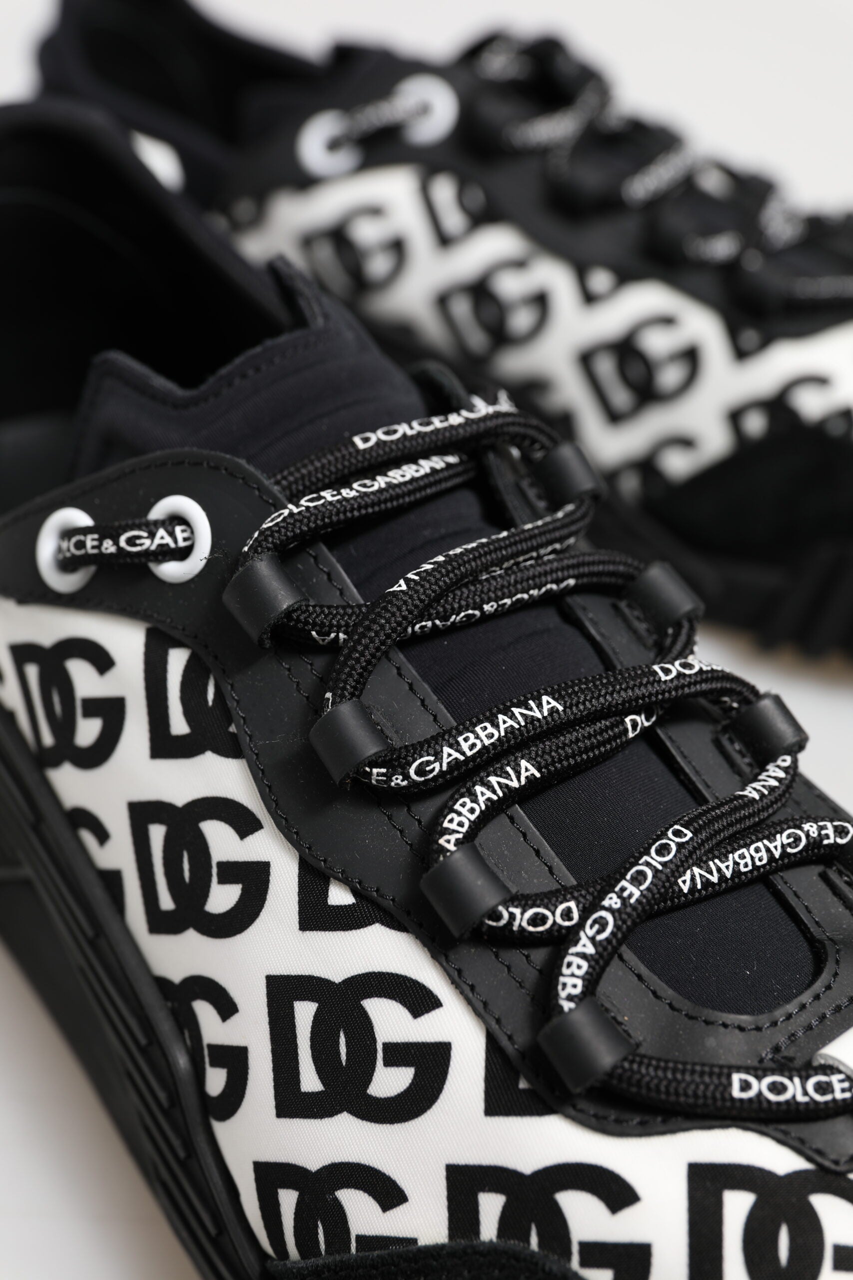 Dolce &amp; Gabbana sort logo snørebånd Low Top NS1 sneakers sko