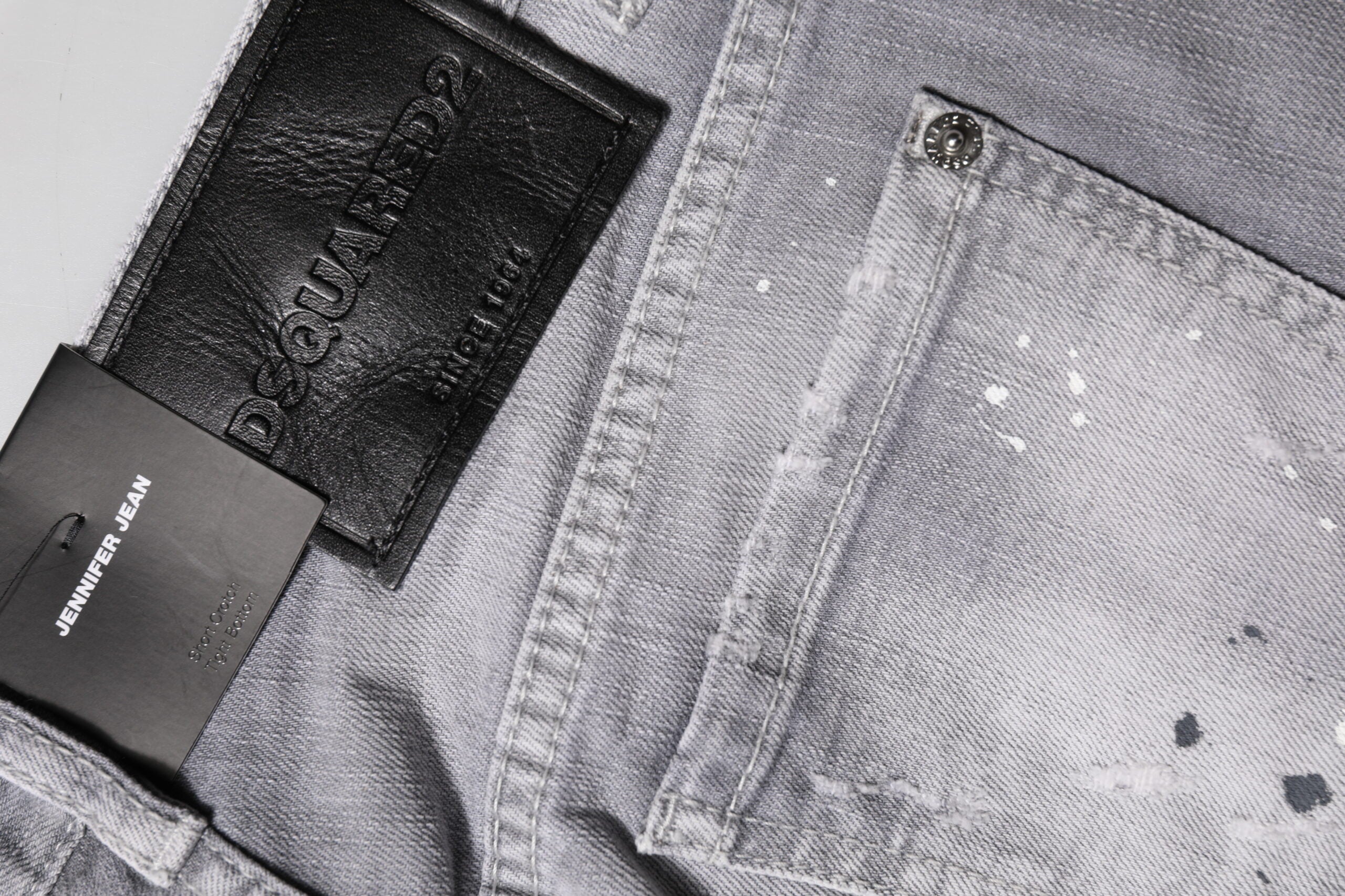 Dsquared² Grå Vaskede Mellemlange Tapered Denim Jeans