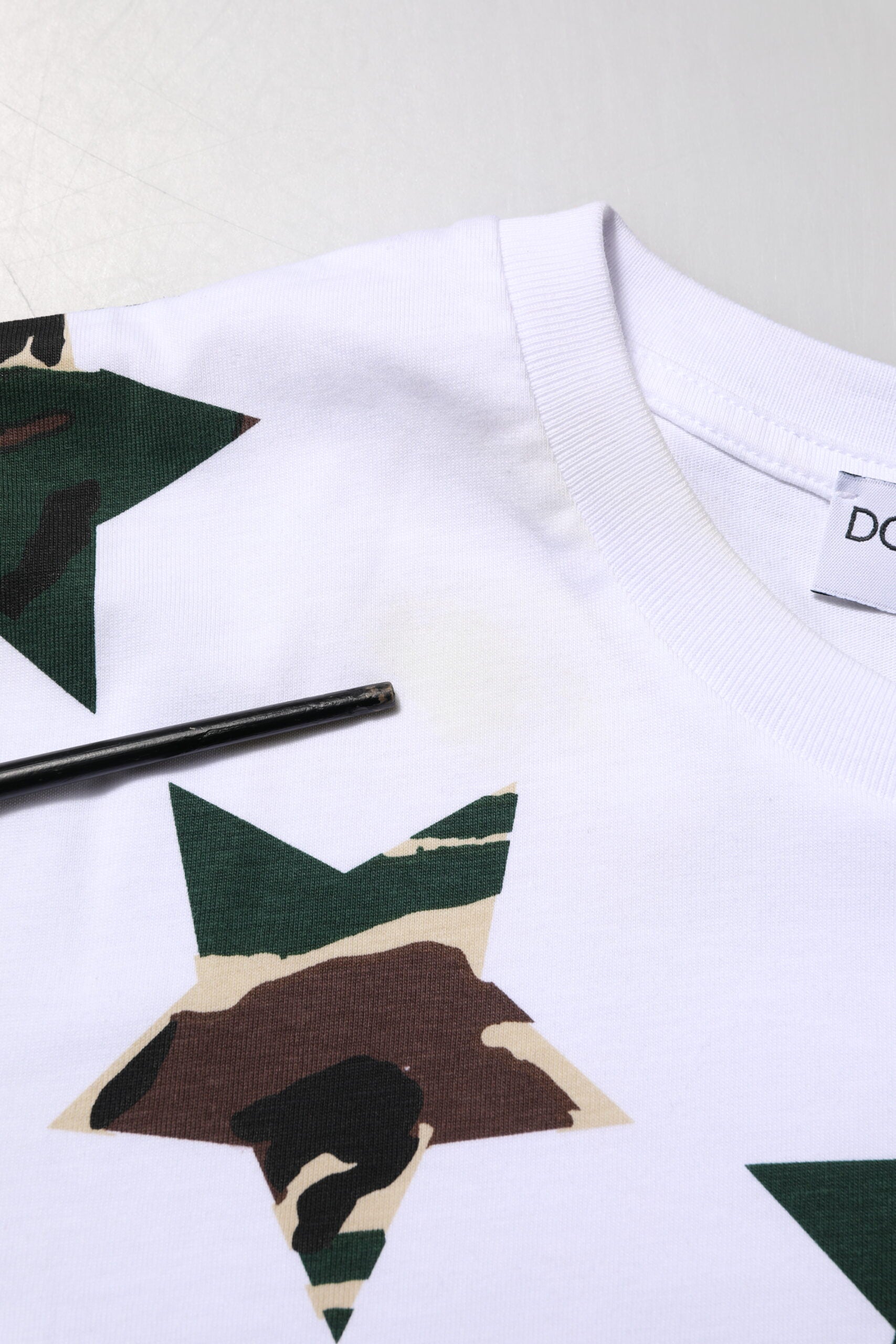 Dolce &amp; Gabbana Vit Kamouflage Bomull Herr T-shirt Med Rund Hals