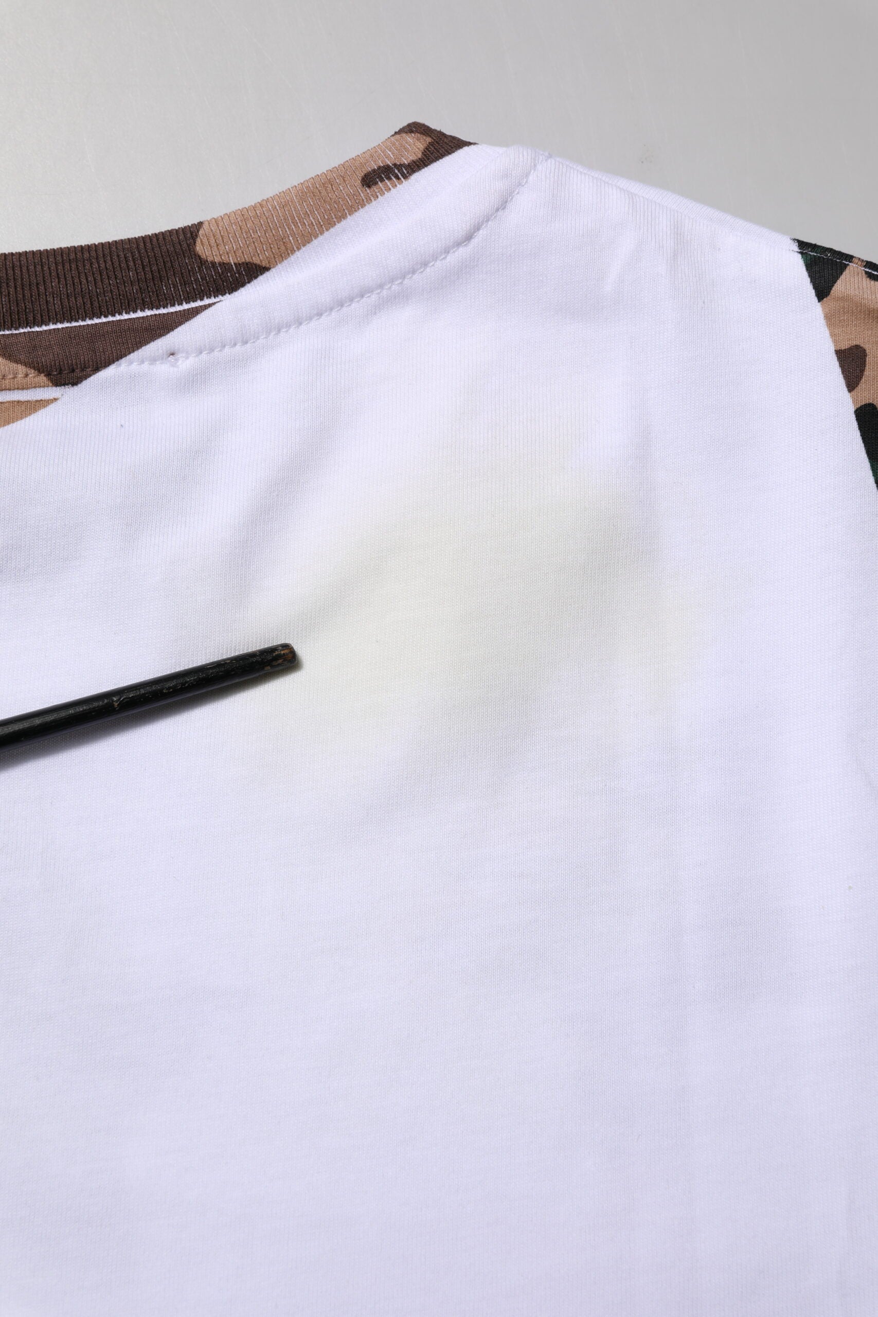 Dolce &amp; Gabbana Vit Kamouflage Bomull Herr T-shirt Med Rund Hals