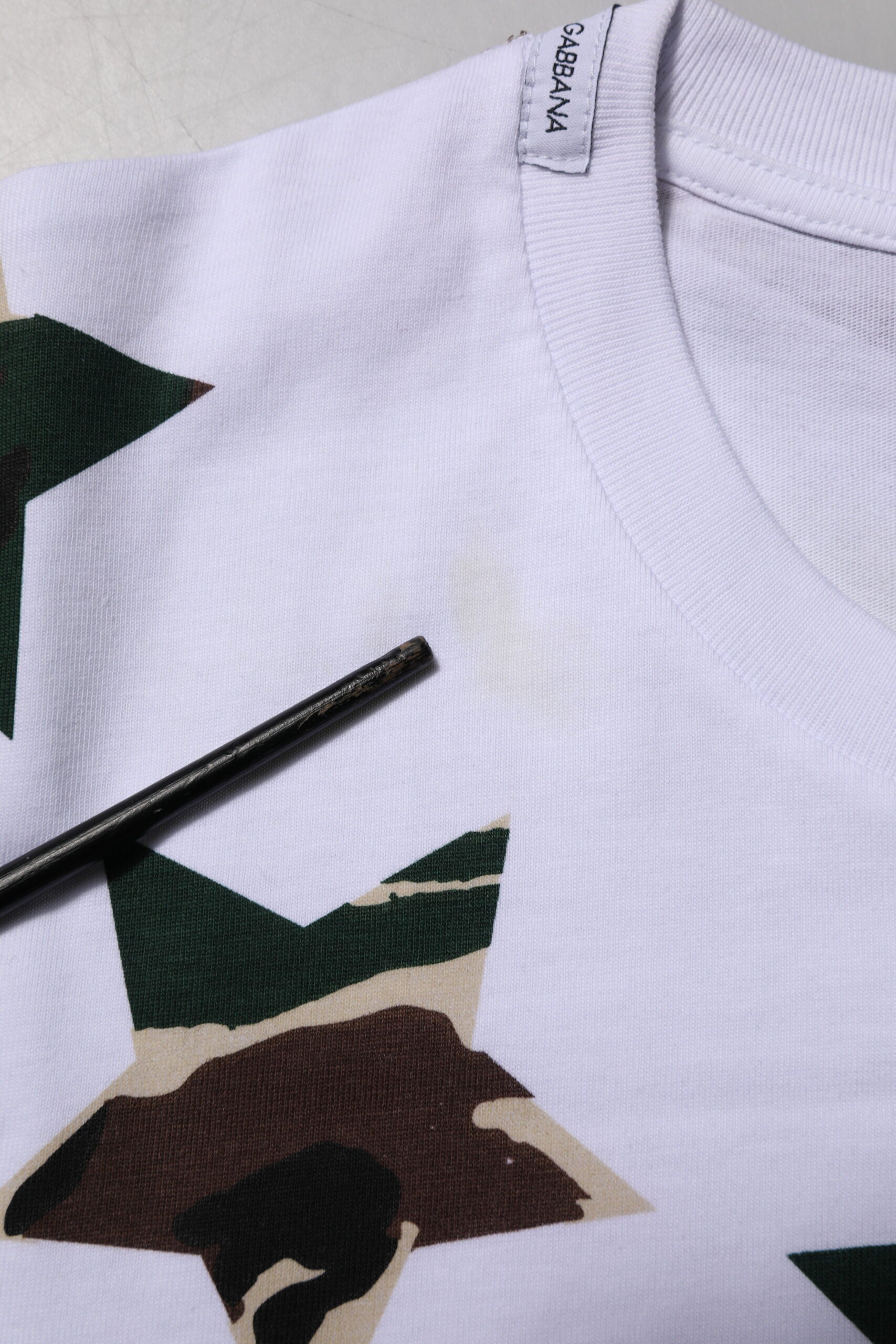 Dolce &amp; Gabbana Vit Kamouflage Bomull Herr T-shirt Med Rund Hals