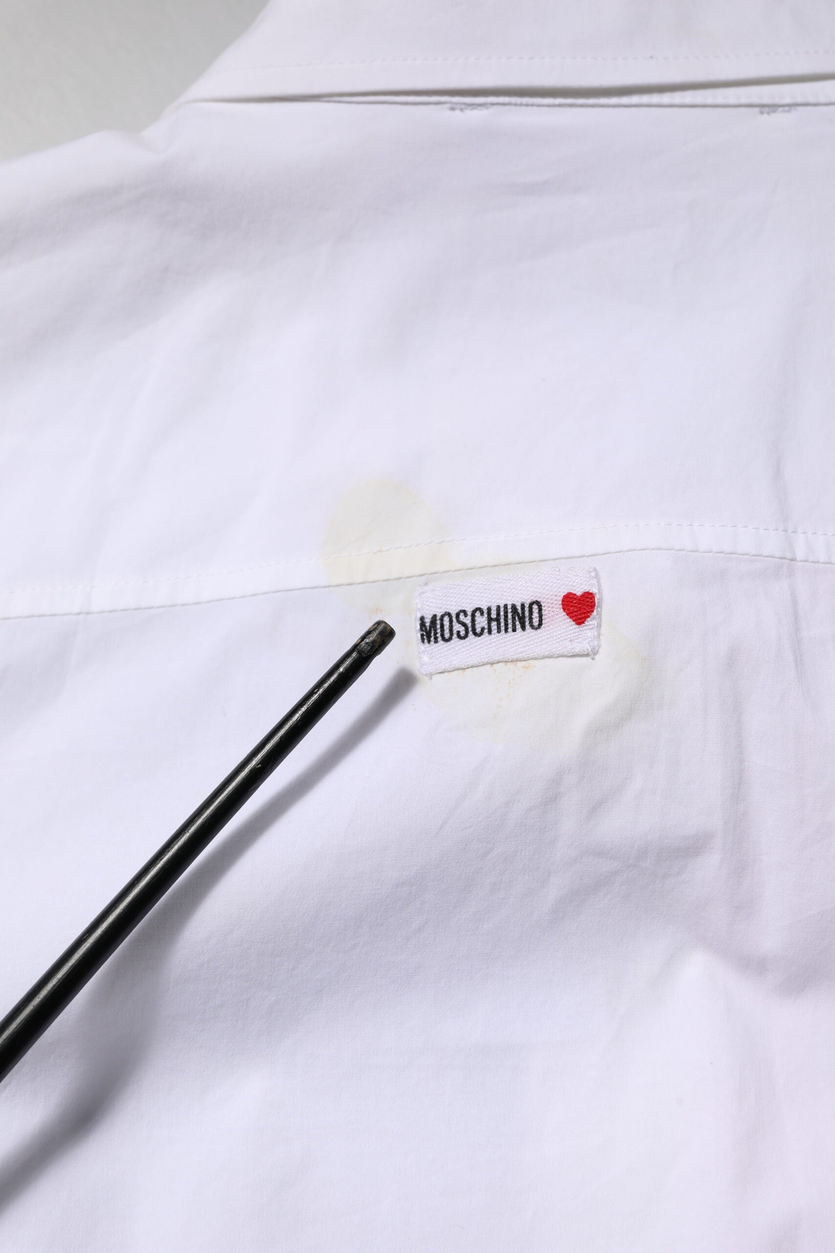 Moschino Couture Hvid Printet Mini Skjortekjole med Knapper og Krave