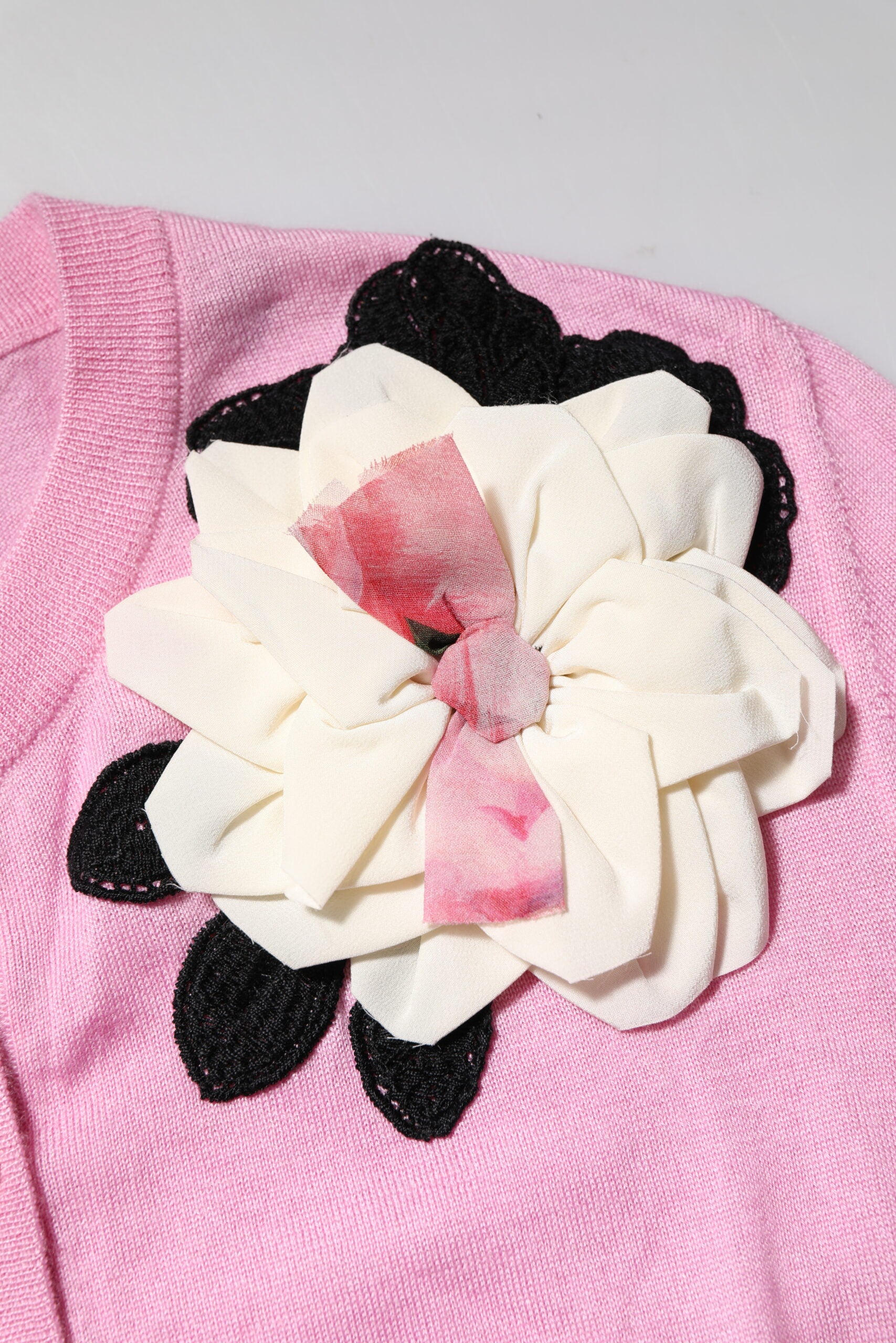 Dolce & Gabbana Pink Floral Detailing Cardigan Sweater