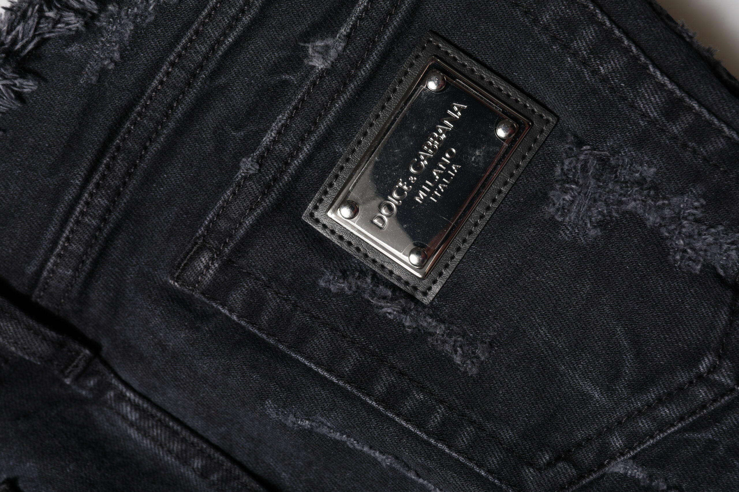 Dolce &amp; Gabbana svarta bomullsslitna skinny denimjeans 