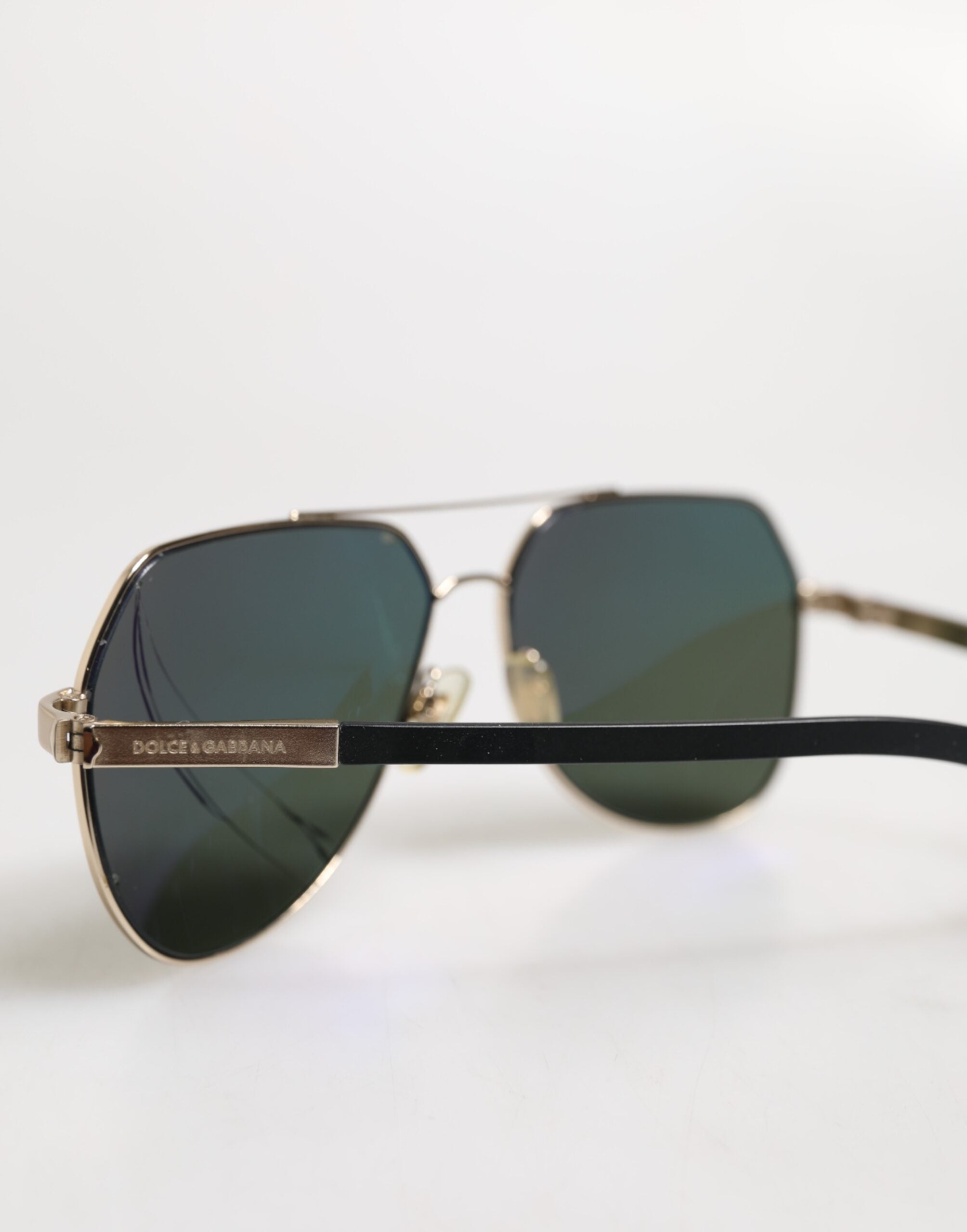 Dolce &amp; Gabbana Sorte 18 karat forgyldte polariserede stål DG2133K solbriller
