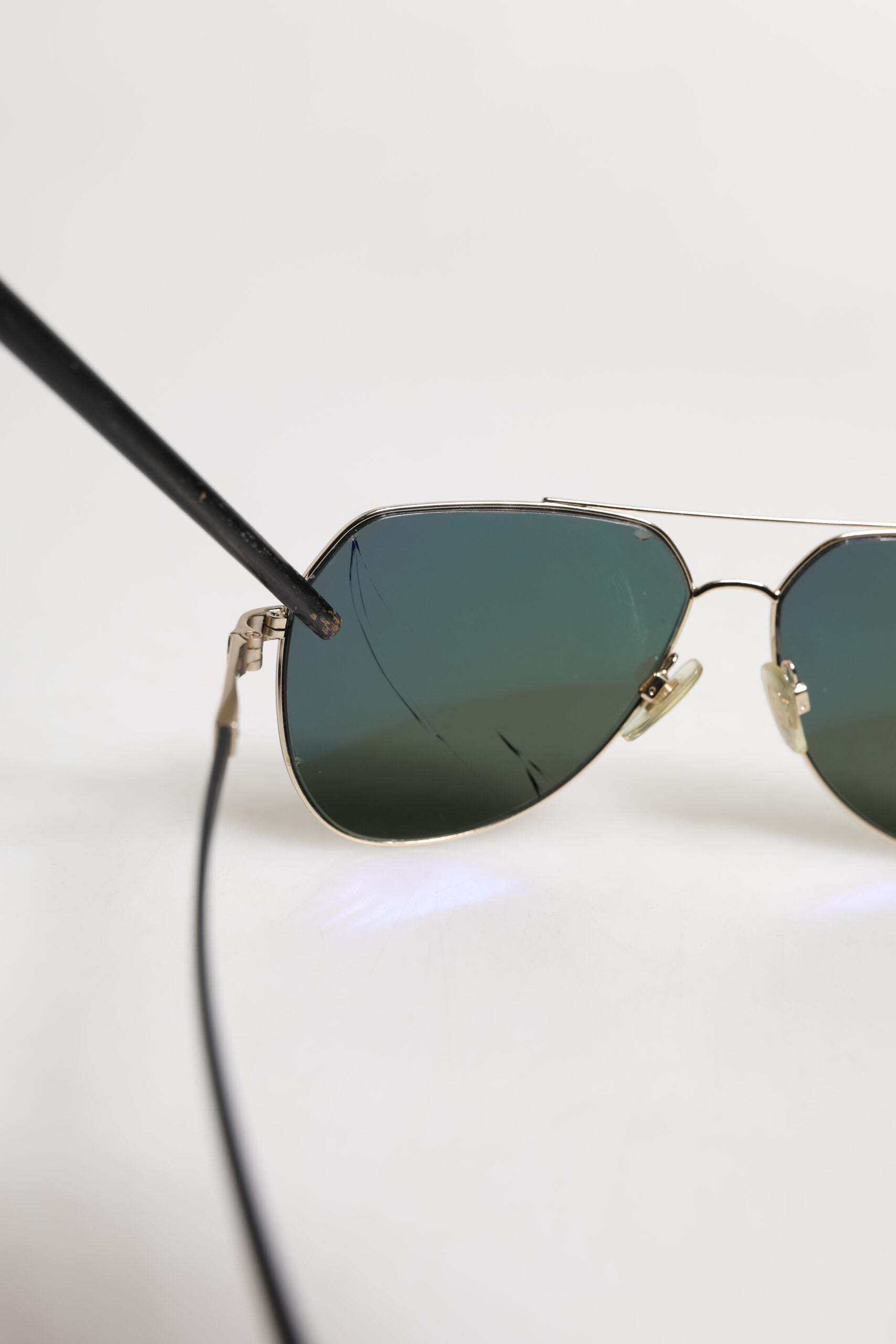Dolce &amp; Gabbana Sorte 18 karat forgyldte polariserede stål DG2133K solbriller