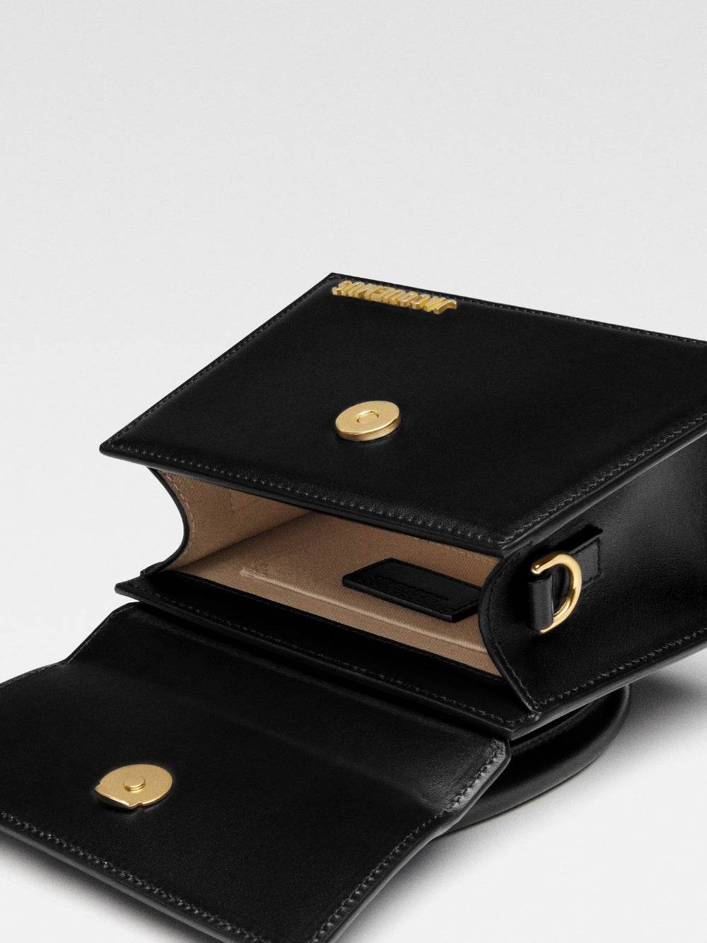 Jacquemus Le Chiquito Moyen Black Bag - Hilstor