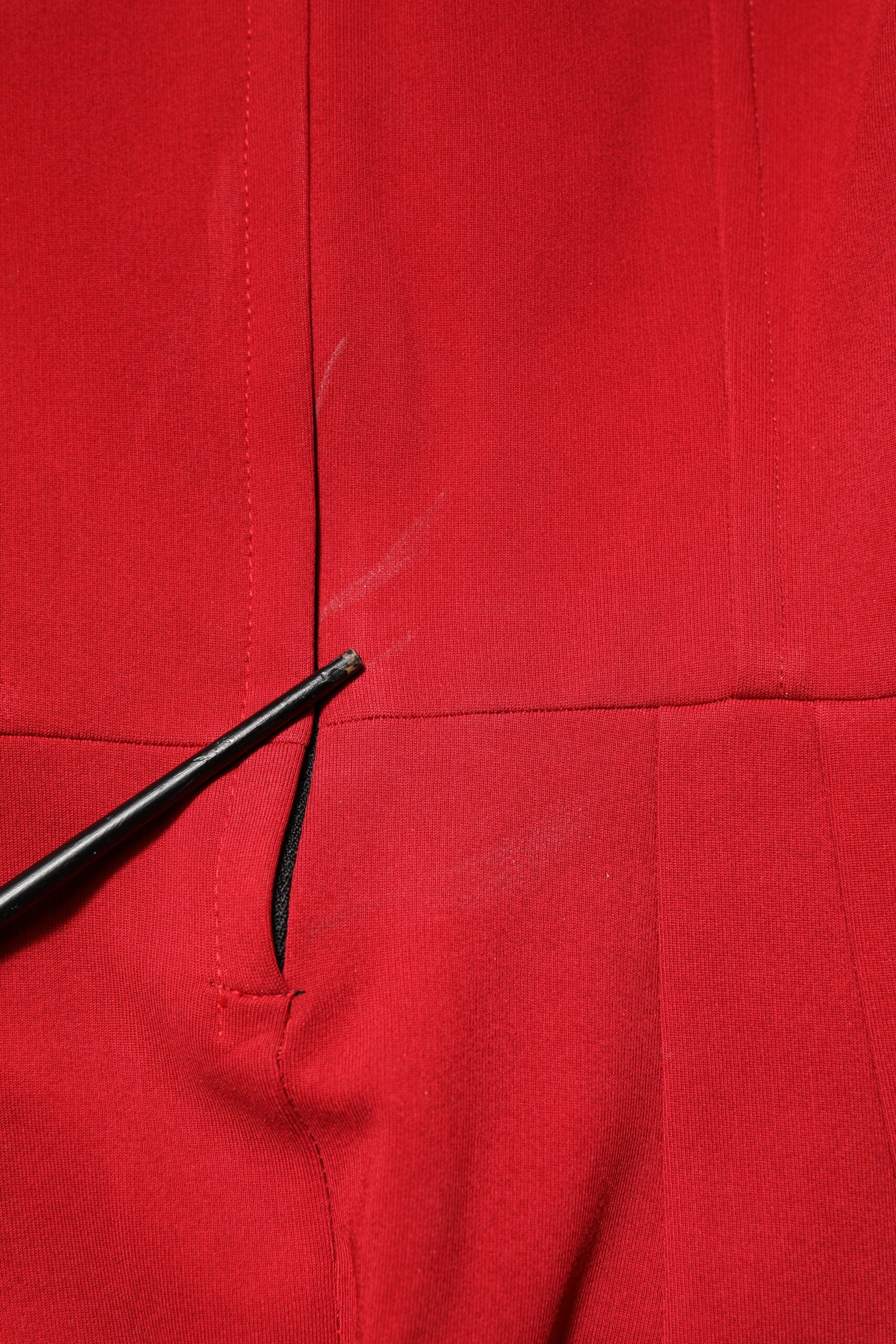 Dolce &amp; Gabbana Rød Viskose Stretch Slit Skede Midikjole
