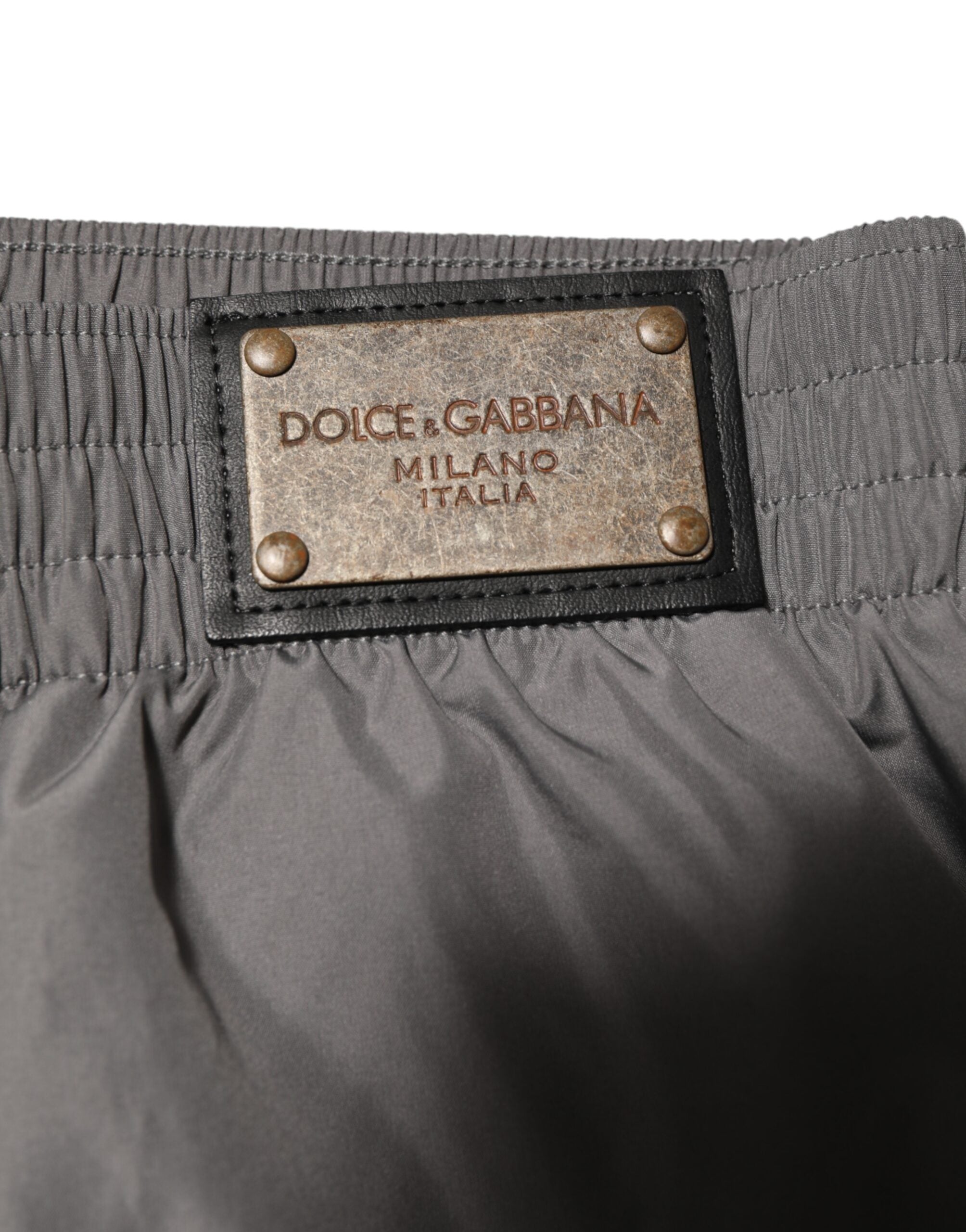 Dolce &amp; Gabbana Lysegrå Nylon Elastisk Talje Shorts Badetøj
