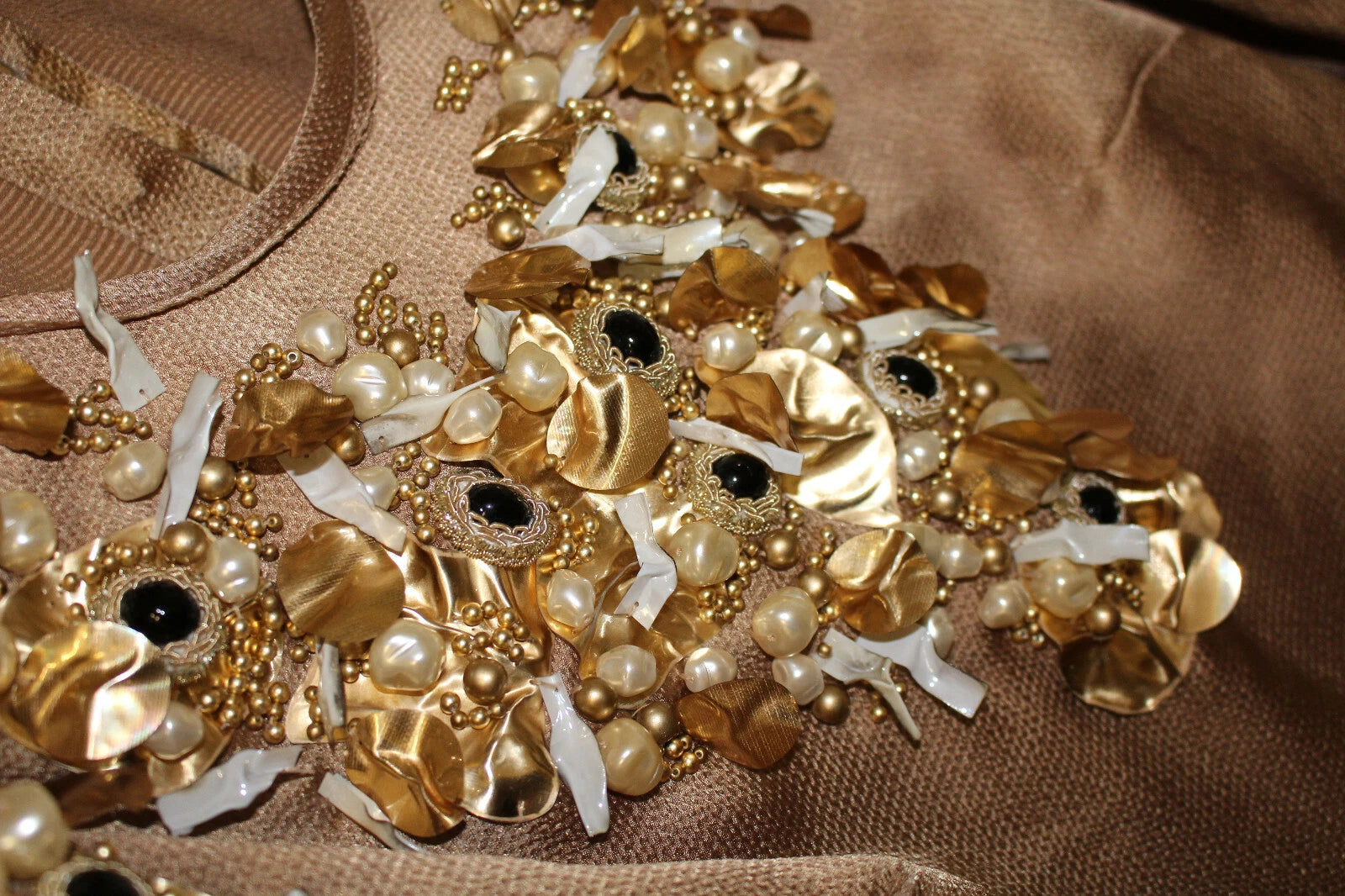 Dolce &amp; Gabbana Guld SPECIAL Piece Runway Krystalbluse