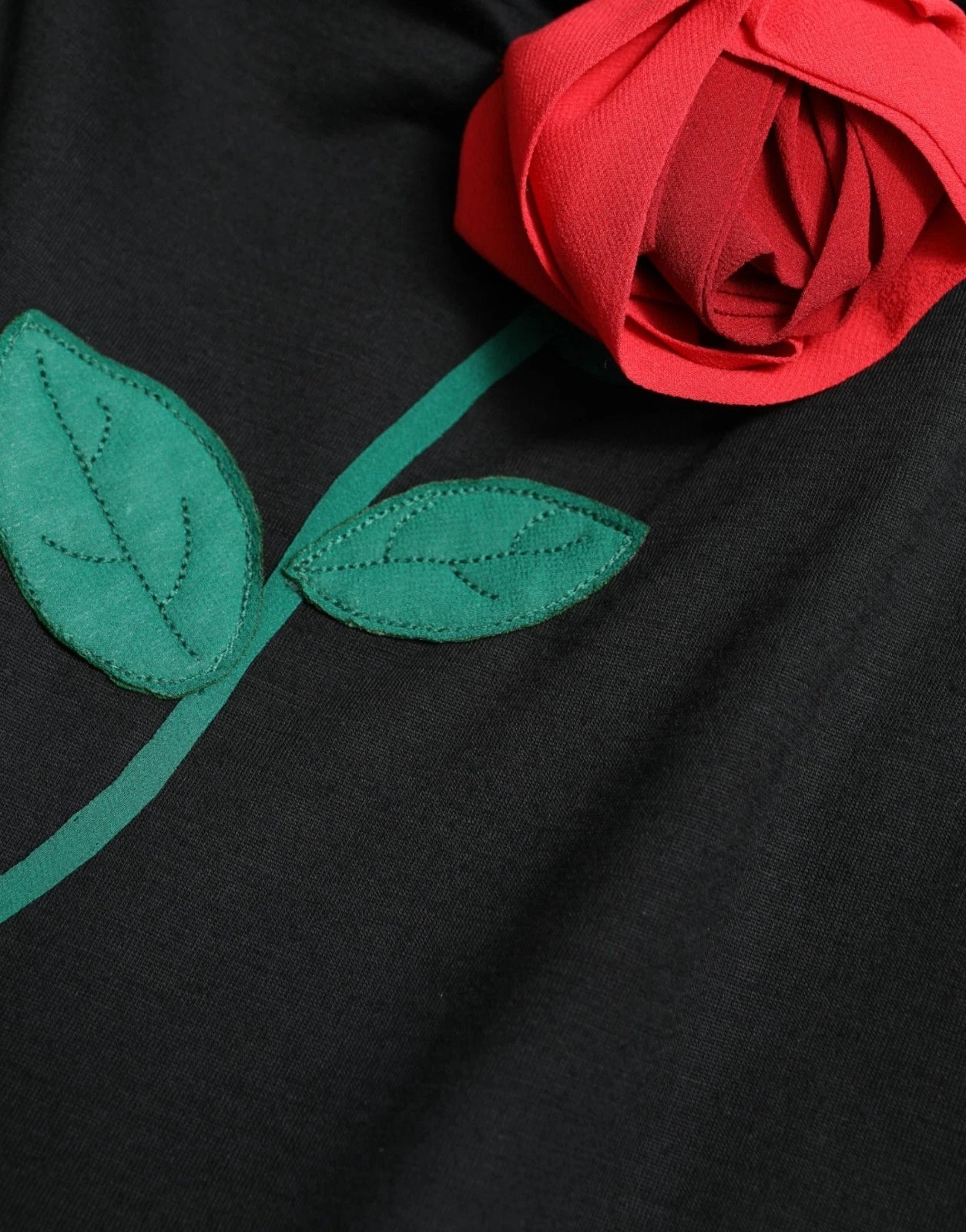 Dolce &amp; Gabbana Svart ullklänning med ärmlös rosapplikation