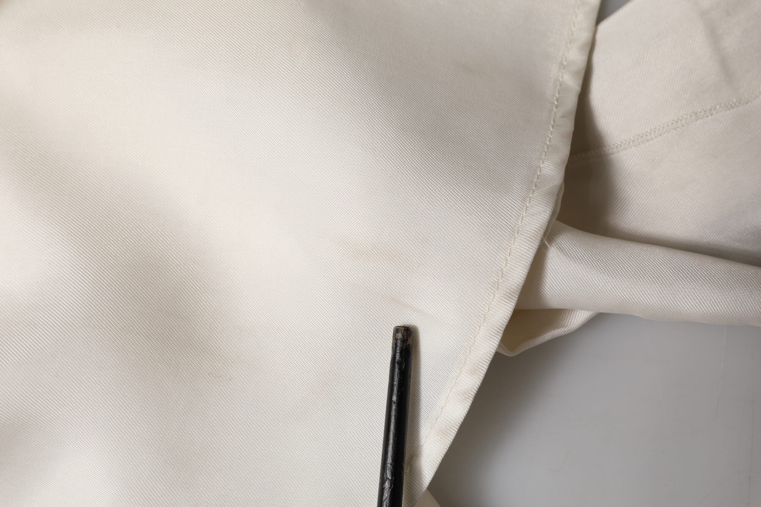 L'Autre Chose Ivory White ärmlös Maxi Cupro Viscose Klänning