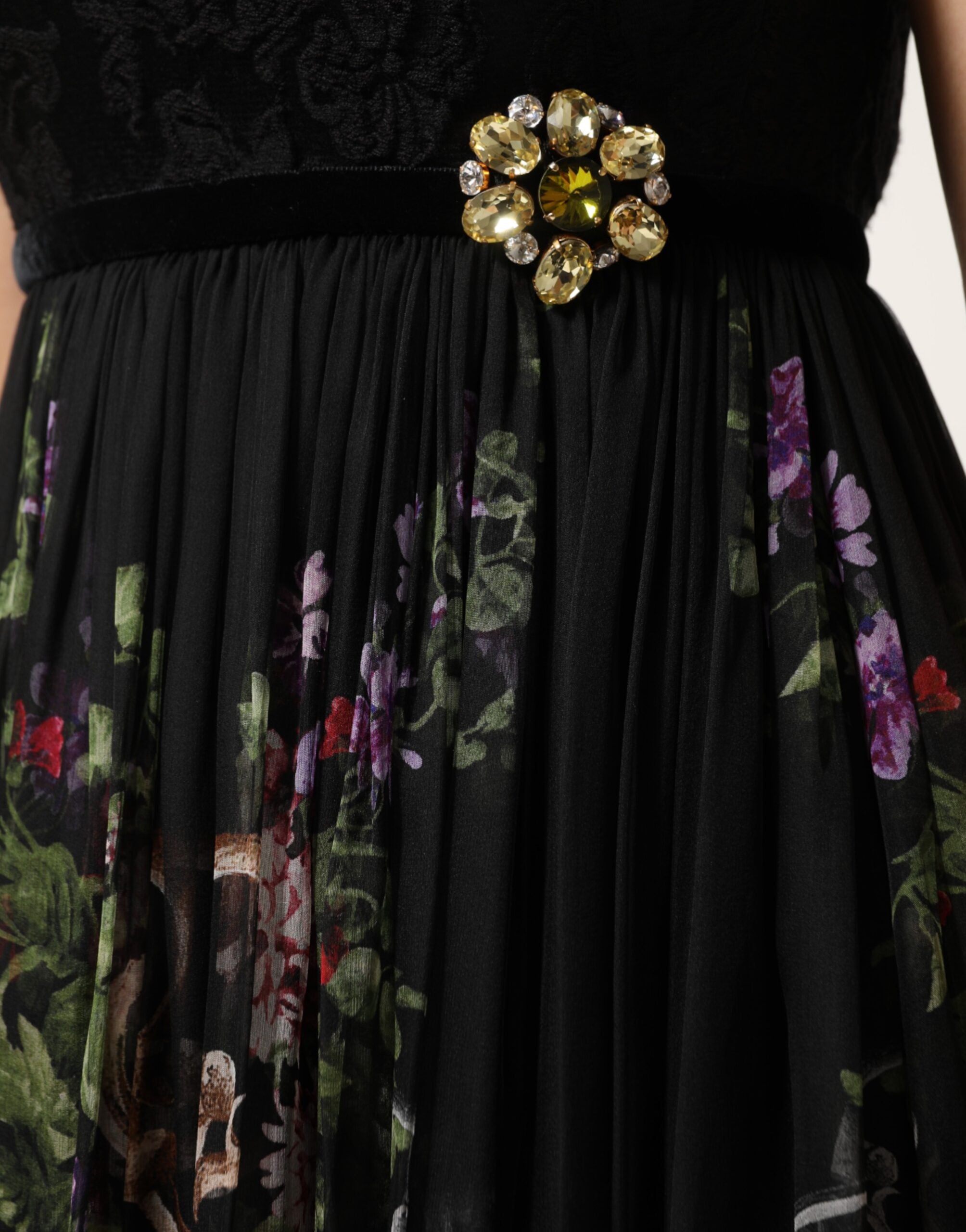 Dolce &amp; Gabbana Svart Blommig Nyckeltryck Kristall Axelbandslös Klänning