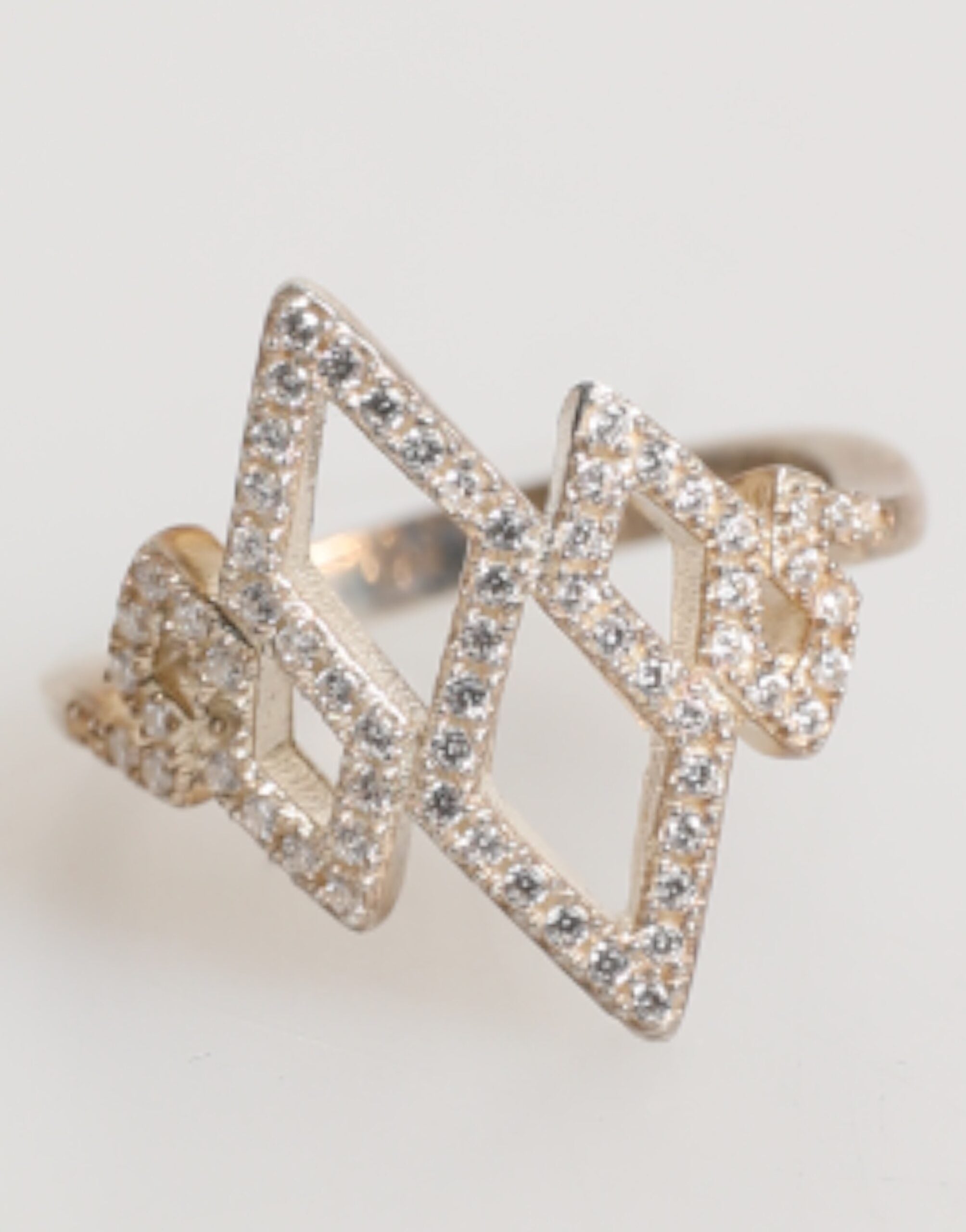 Nialaya Geometrisk Diamantformet Pave CZ Krystal Smykkering