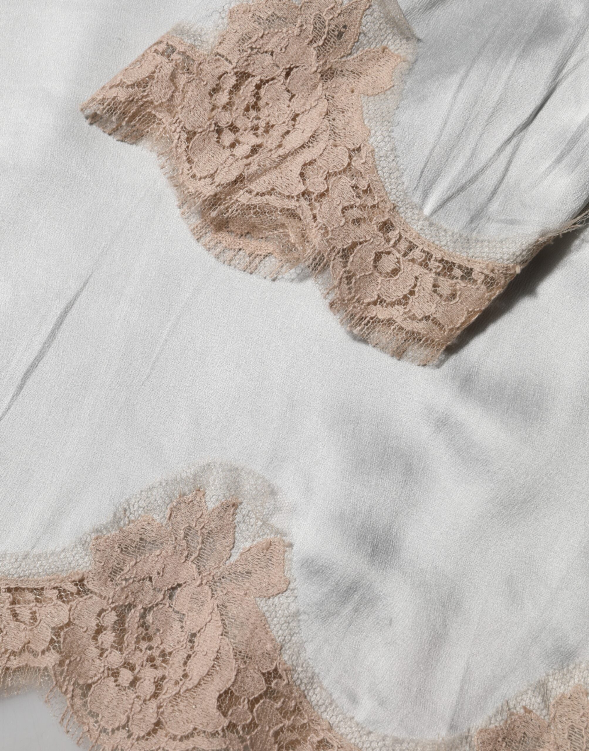 Dolce &amp; Gabbana Grå Siden Satin Blommig Spets Långärmad Topp