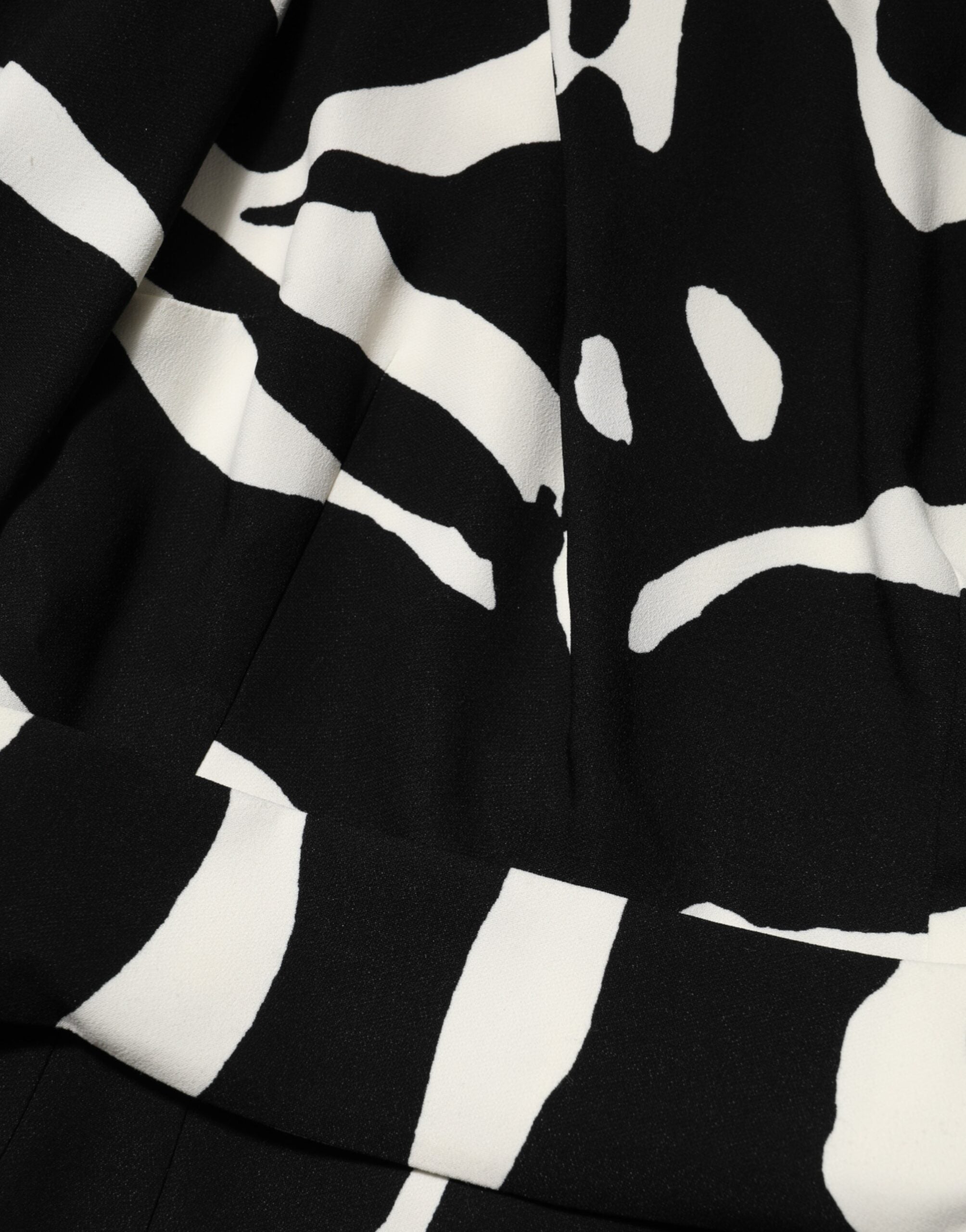 Dolce &amp; Gabbana Sort/Hvid Minikjole med Høj Slids og Én Skulder