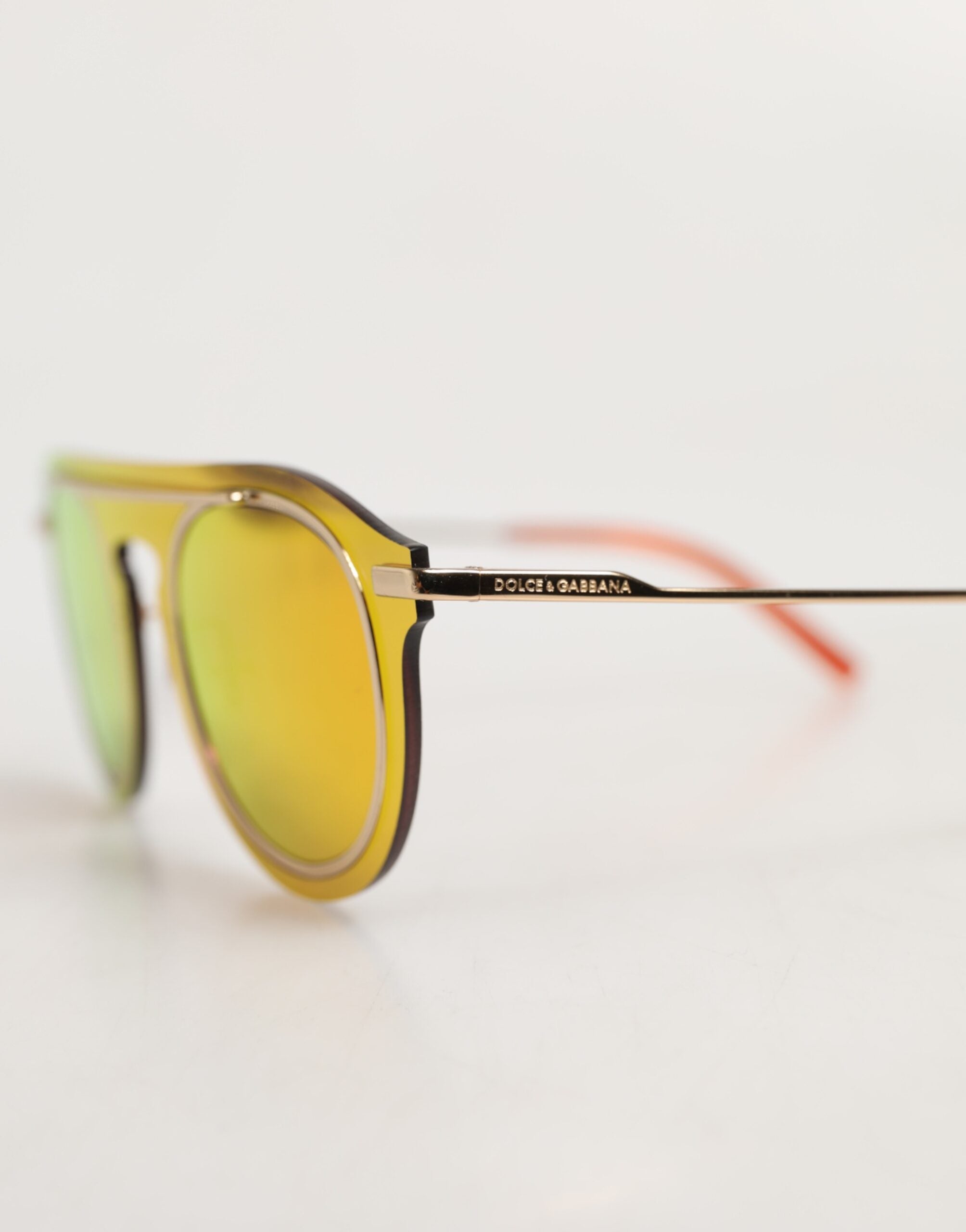 Dolce & Gabbana DG2169 solbriller med metalstel og runde skærme