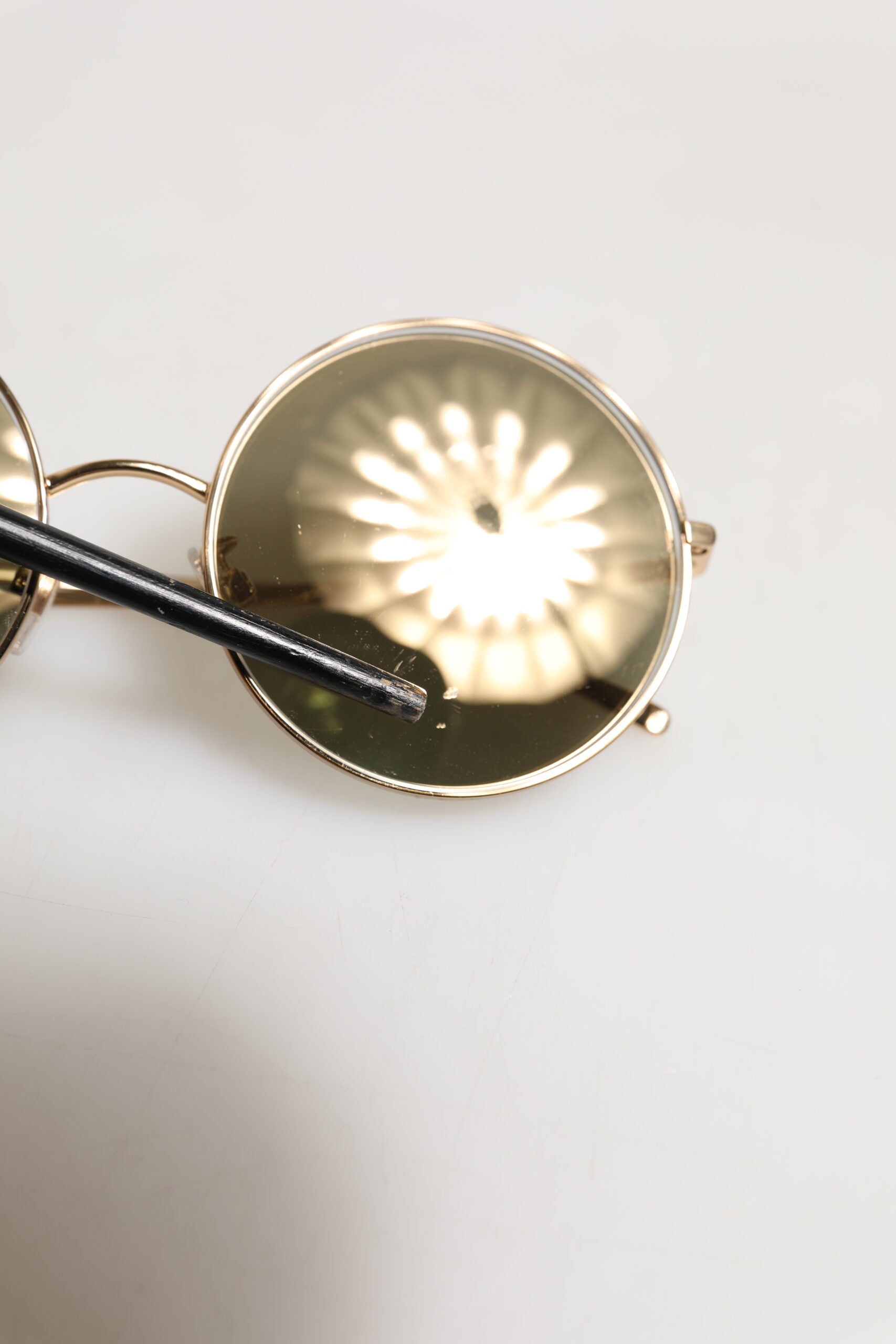 Dolce & Gabbana DG2215K forgyldte runde linser med skygge