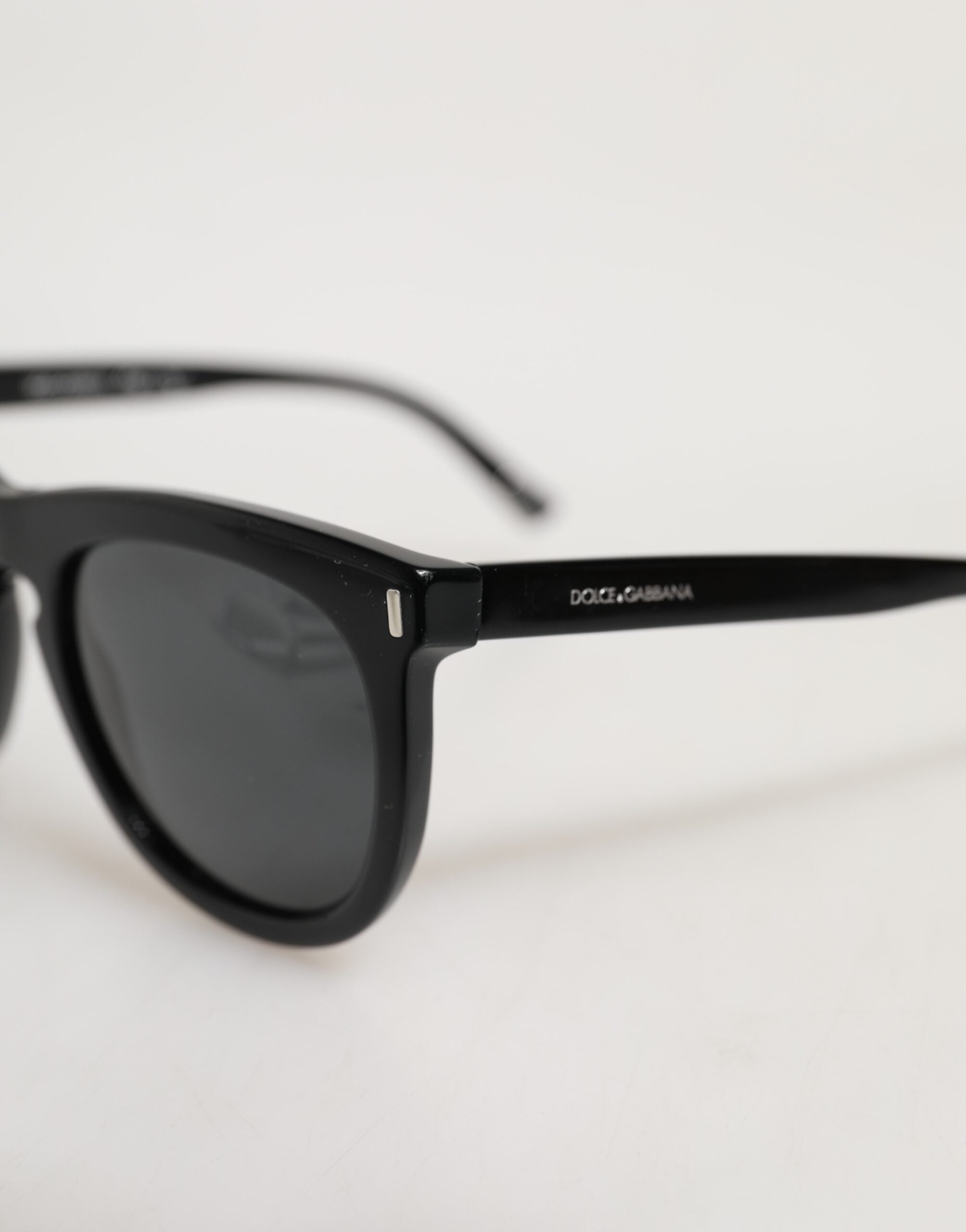 Dolce & Gabbana DG4281 Sorte Runde Solbriller med Fuld Ramme