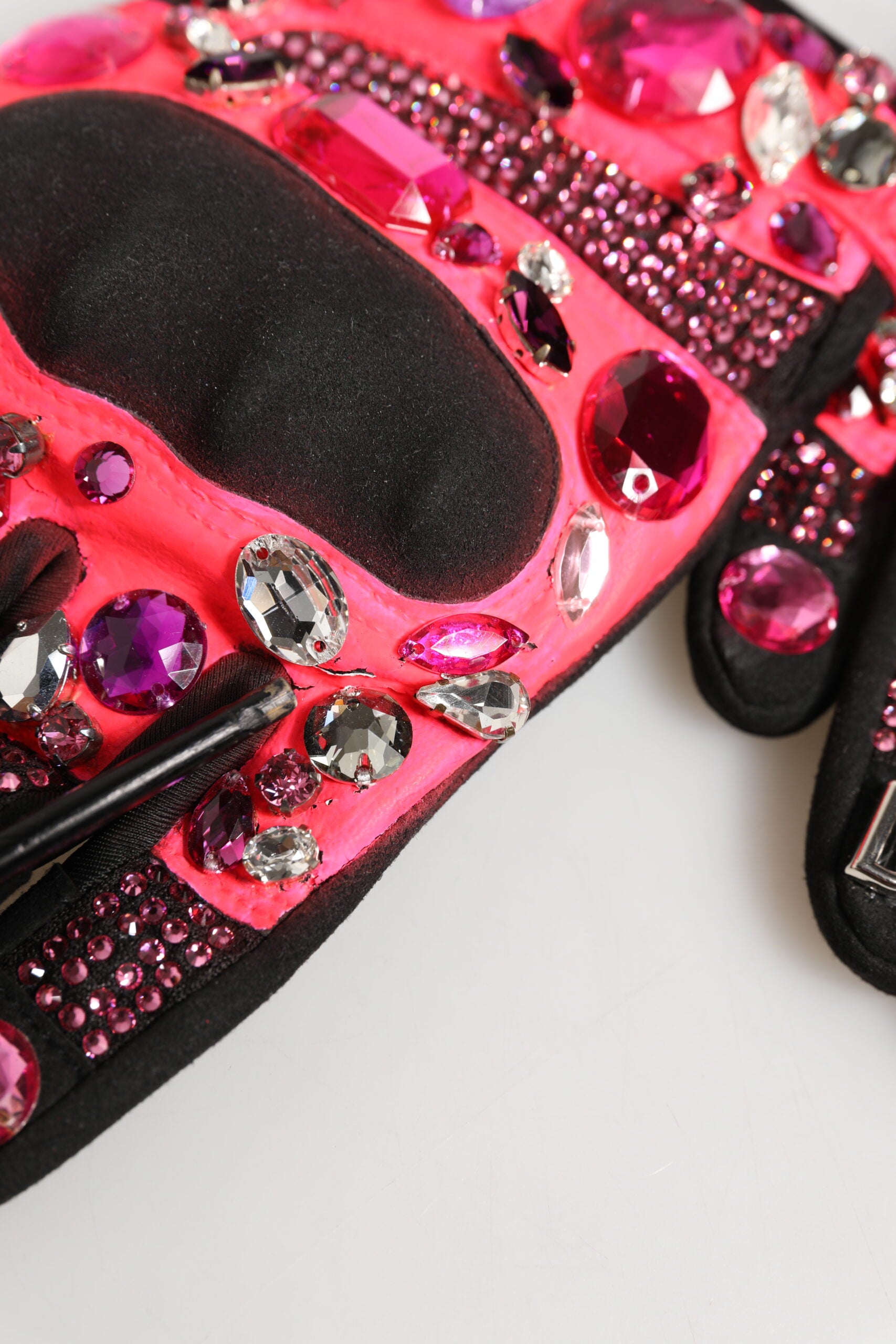 Dolce &amp; Gabbana Sorte Pink Krystal Vanter Håndledslange