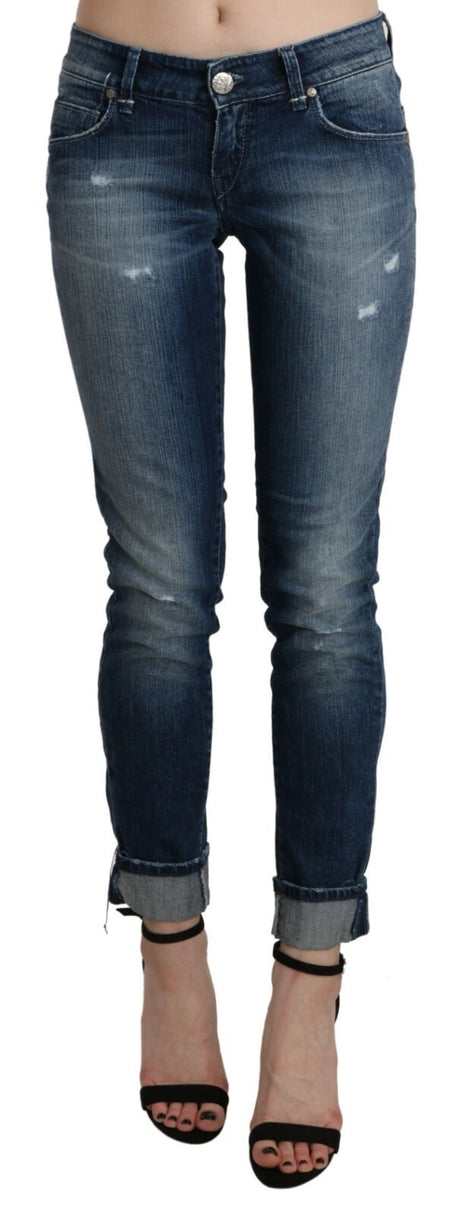 Acht bomullsblå tvättade lågmidjade skinny cropped jeans