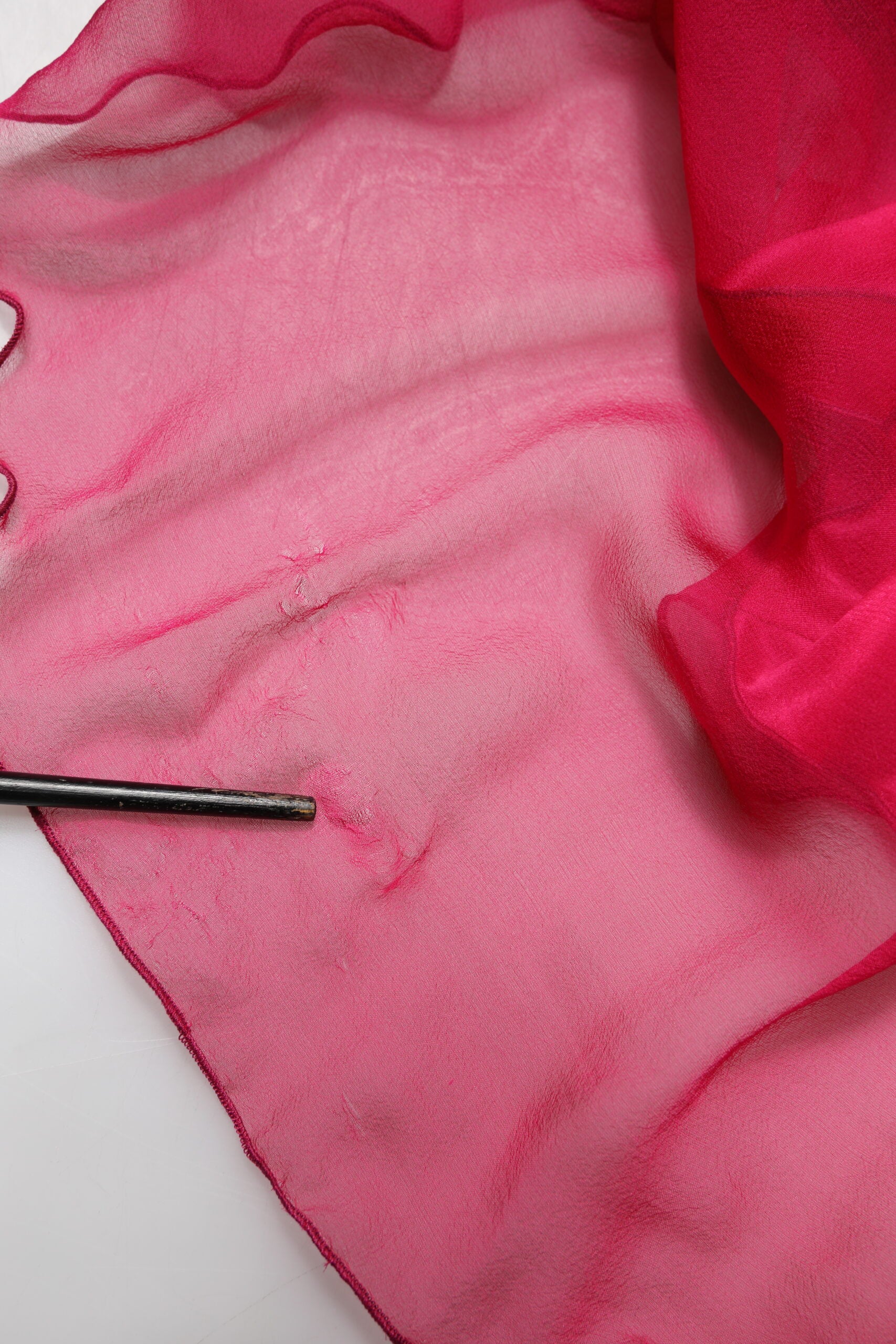 Dolce &amp; Gabbana Rosa Sidenutsmyckad A-linjeformad Midiklänning