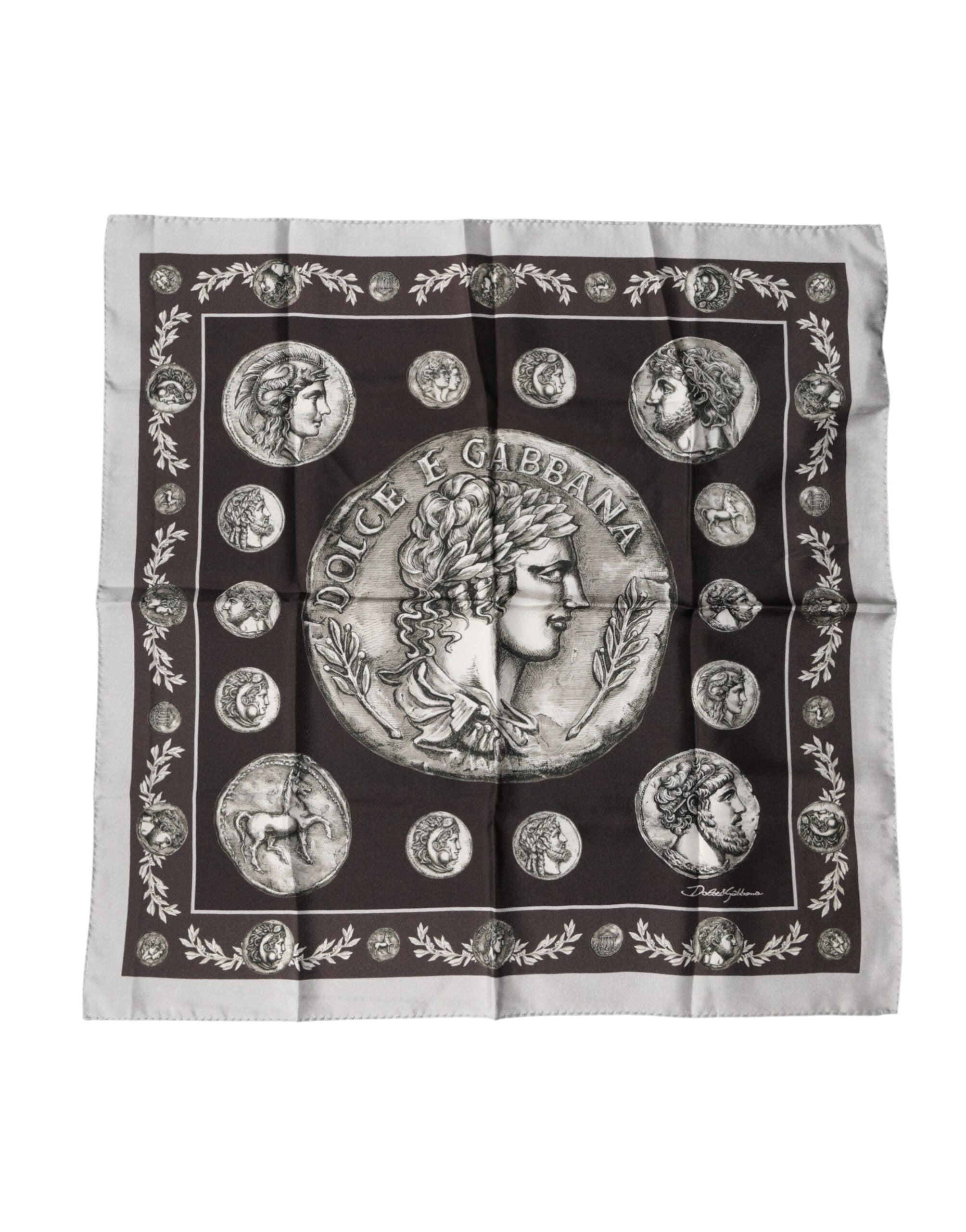 Dolce &amp; Gabbana Brunt Silketørklæde med Romersk Møntprint