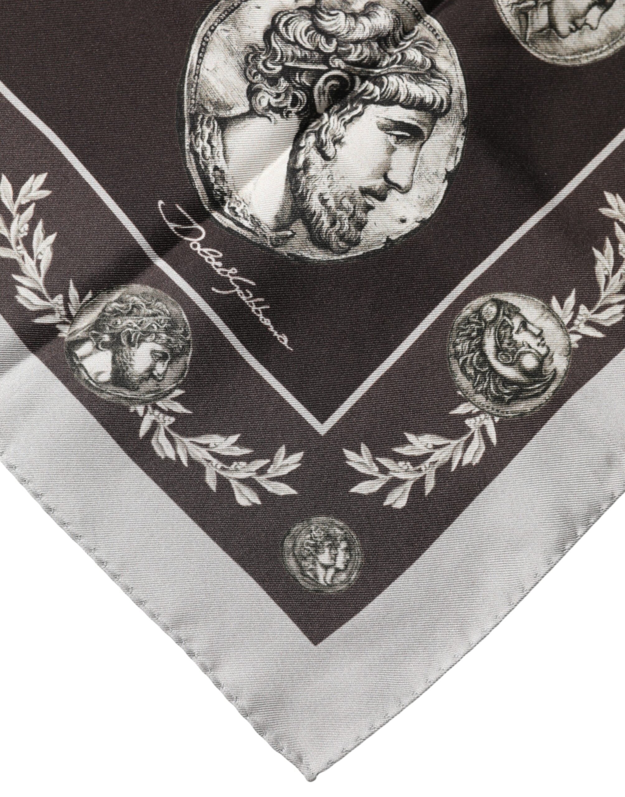 Dolce &amp; Gabbana Brunt Silketørklæde med Romersk Møntprint