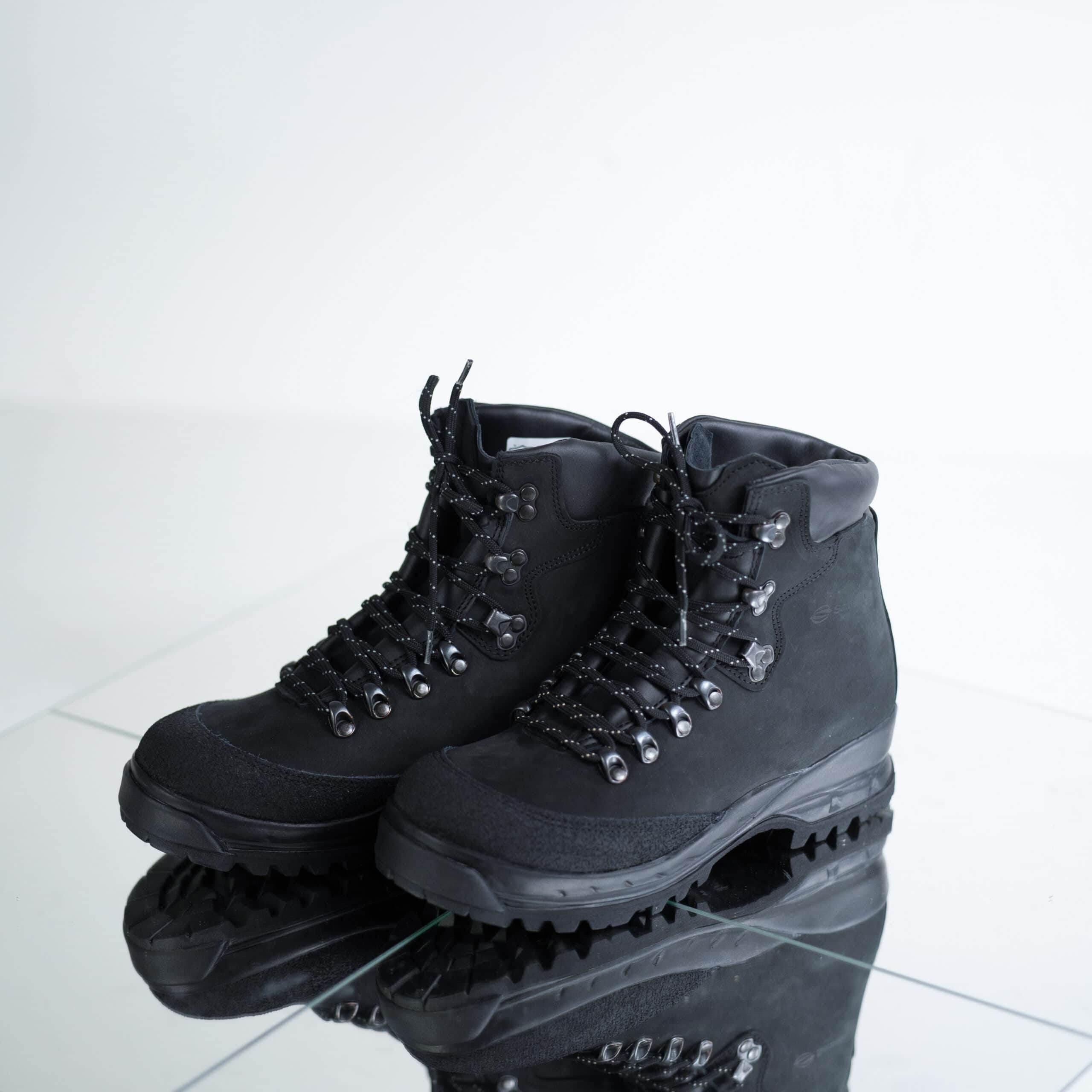 Black Hiking Boots – Waterproof Nubuck Leather with Protective Toe Cap & Vibram Sole, Made in Europe by Samelin - Hilstor