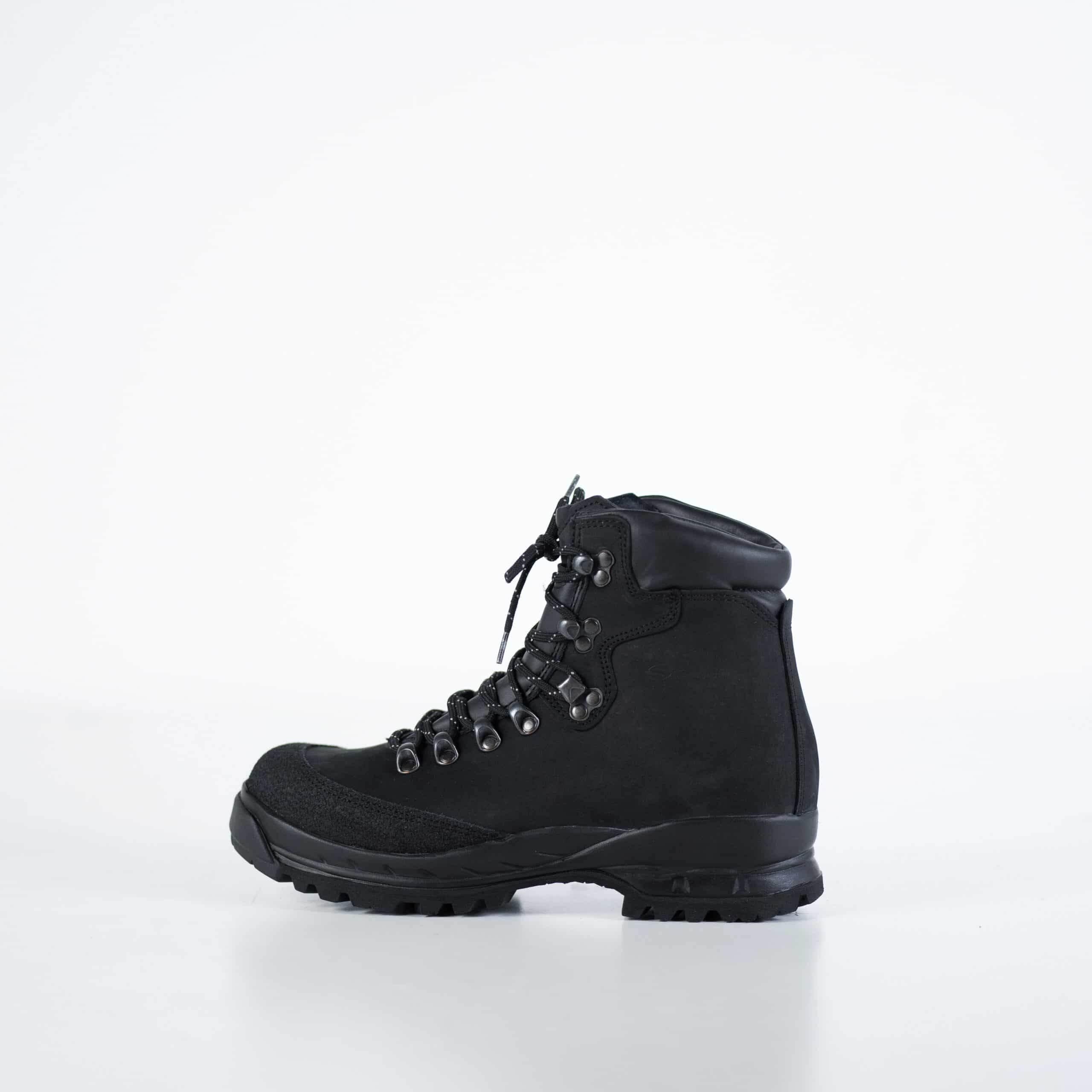 Black Hiking Boots – Waterproof Nubuck Leather with Protective Toe Cap & Vibram Sole, Made in Europe by Samelin - Hilstor