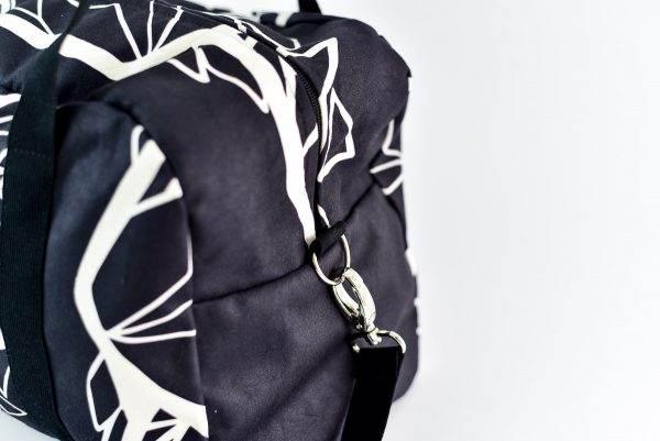 Travel Bag White Wolf – Black, Lightweight & Spacious, Made in Europe by Garbanota - Hilstor