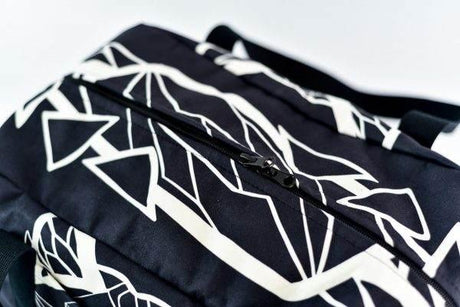 Travel Bag White Wolf – Black, Lightweight & Spacious, Made in Europe by Garbanota - Hilstor
