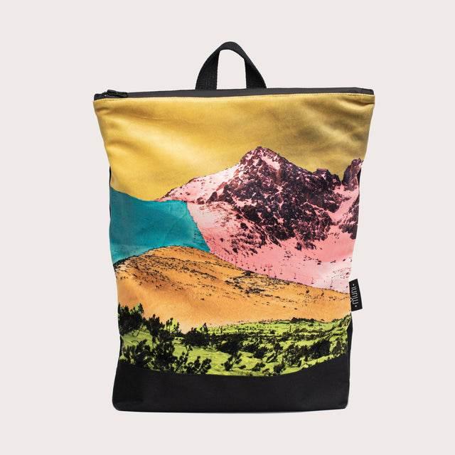 Bold Mountains Backpack – Spacious & Stylish – Perfect for Office & Outdoor Adventures – Made in Europe - Hilstor