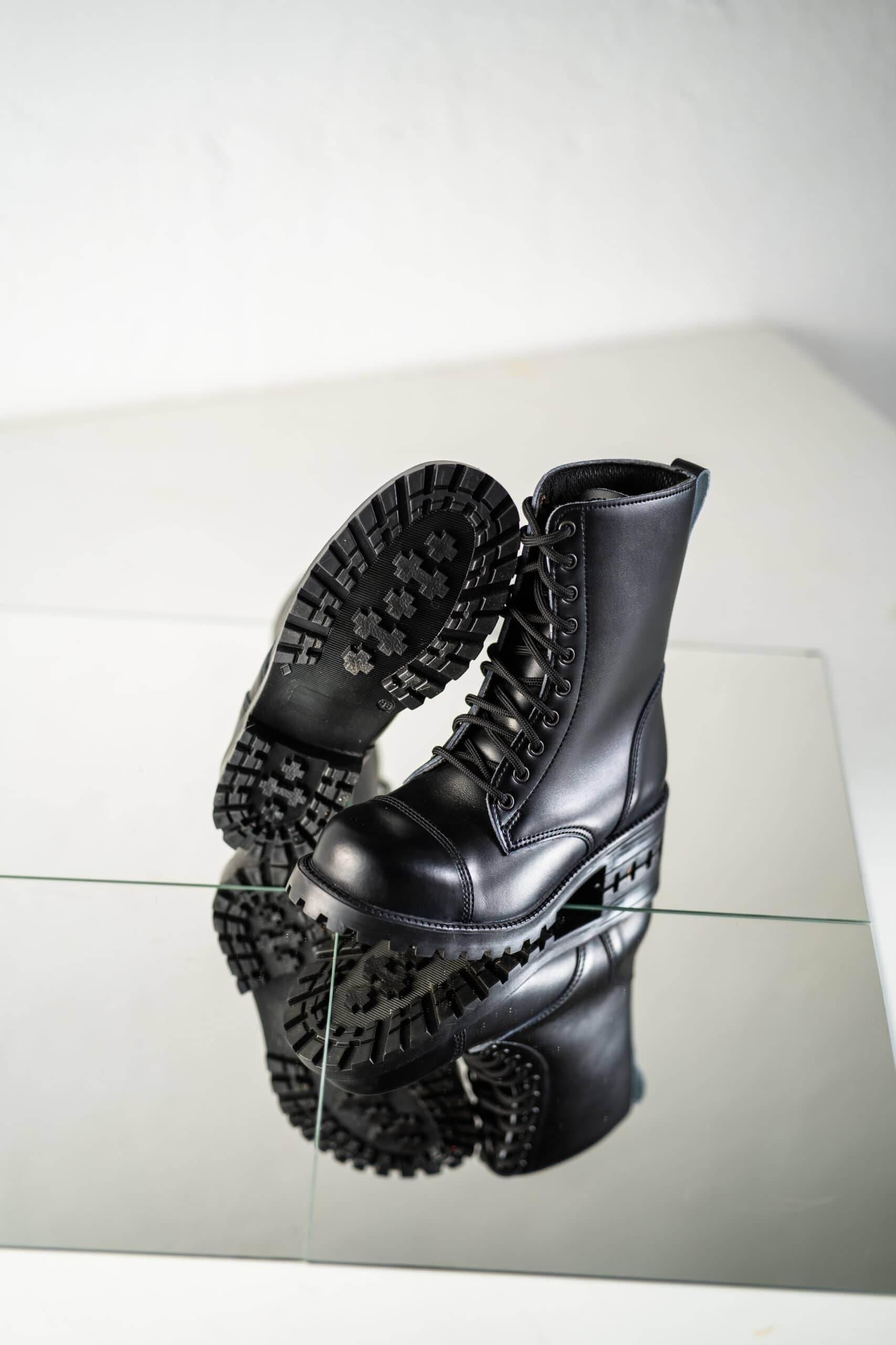 Black Punk-Style Boots – Water-Repellent Leather Unisex Boots, Made in Europe by Samelin - Hilstor