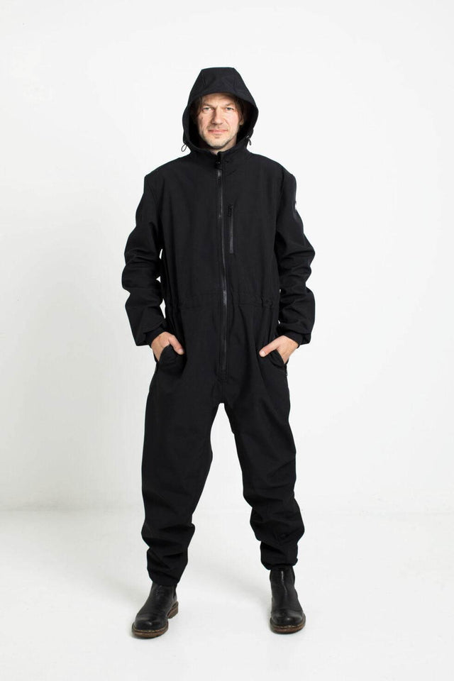 RÜNNO Softshell Overall – Waterproof & Breathable with Adjustable Hood, Made in Europe by Nucköfashion - Hilstor