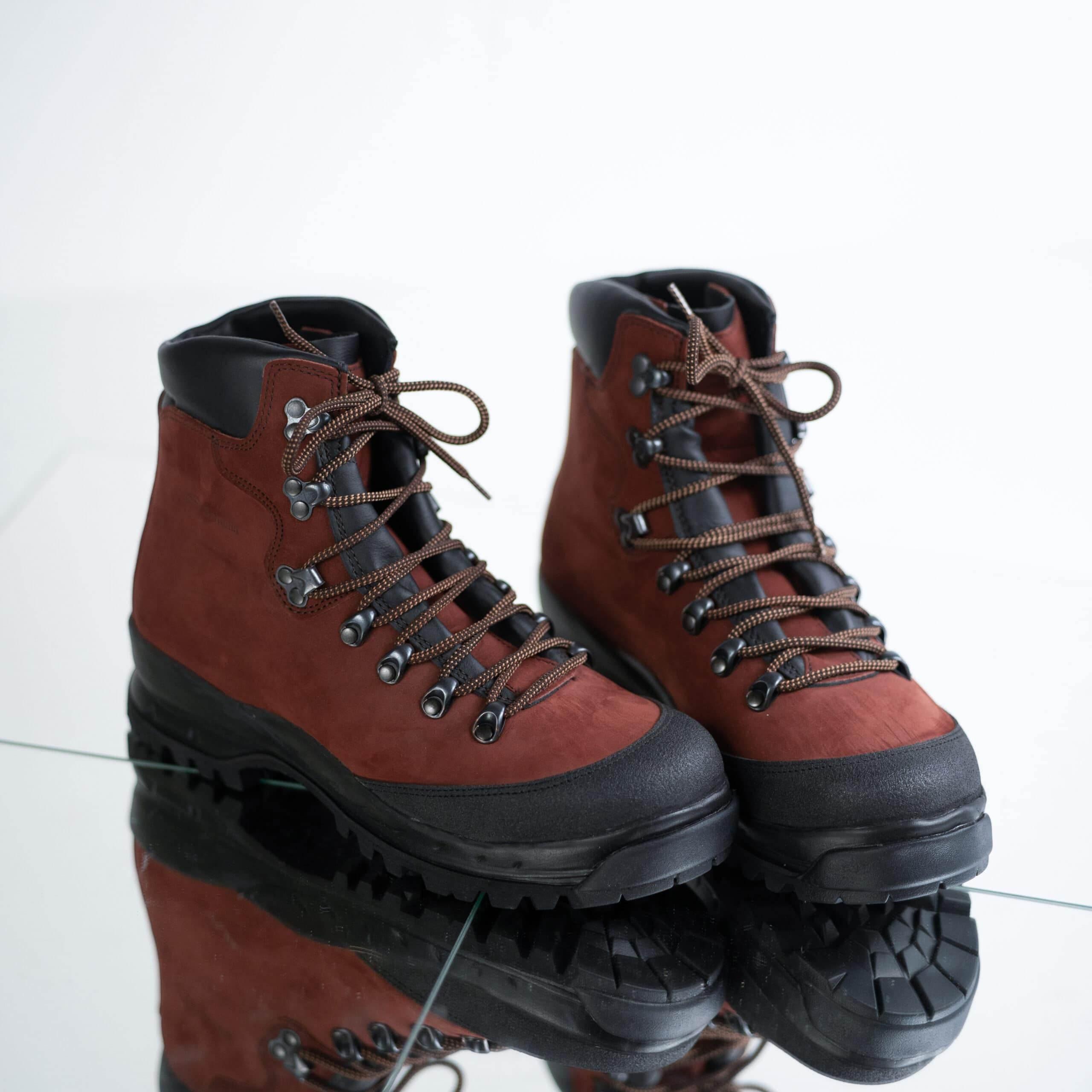 Rosso Aragosta Hiking Boots – Waterproof Nubuck Leather with Protective Toe Cap & Vibram Sole, Made in Europe by Samelin - Hilstor