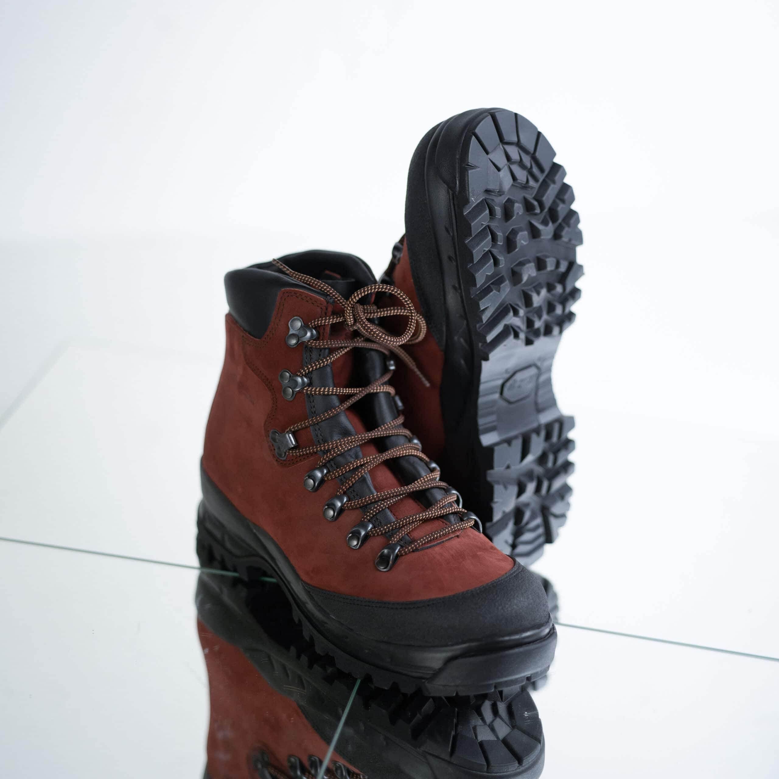 Rosso Aragosta Hiking Boots – Waterproof Nubuck Leather with Protective Toe Cap & Vibram Sole, Made in Europe by Samelin - Hilstor