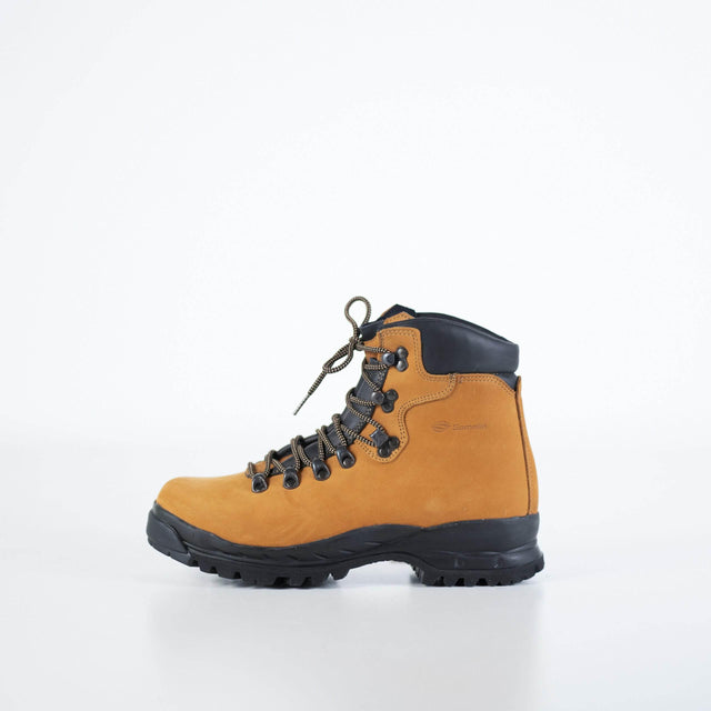 Sella Hiking Boots - Waterproof Nubuck Leather, Vibram Sole | Built for Nordic Adventures, Manufacturer Standards: NATO AQAP 2110, ISO 9001 - Hilstor