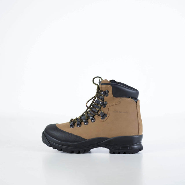 Tundra Hiking Boots - Waterproof Nubuck Leather, Toe Cap Protection, Vibram Sole | Nordic Adventure Ready, Manufacturer Standards: NATO AQAP 2110, ISO 9001 - Hilstor