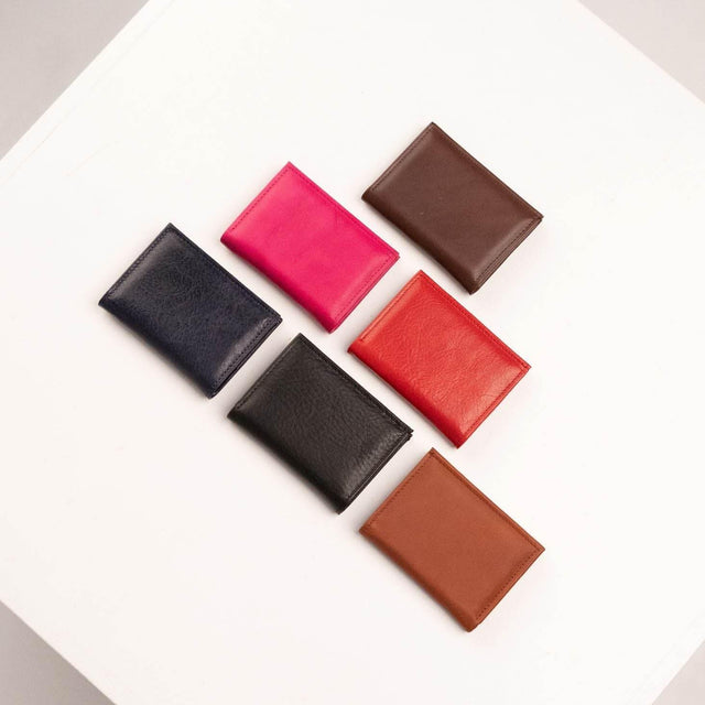 Leather Card Holder 21-46 – Handmade in Europe, Natural Leather, 16 Card Slots, 2-Year Warranty - Hilstor