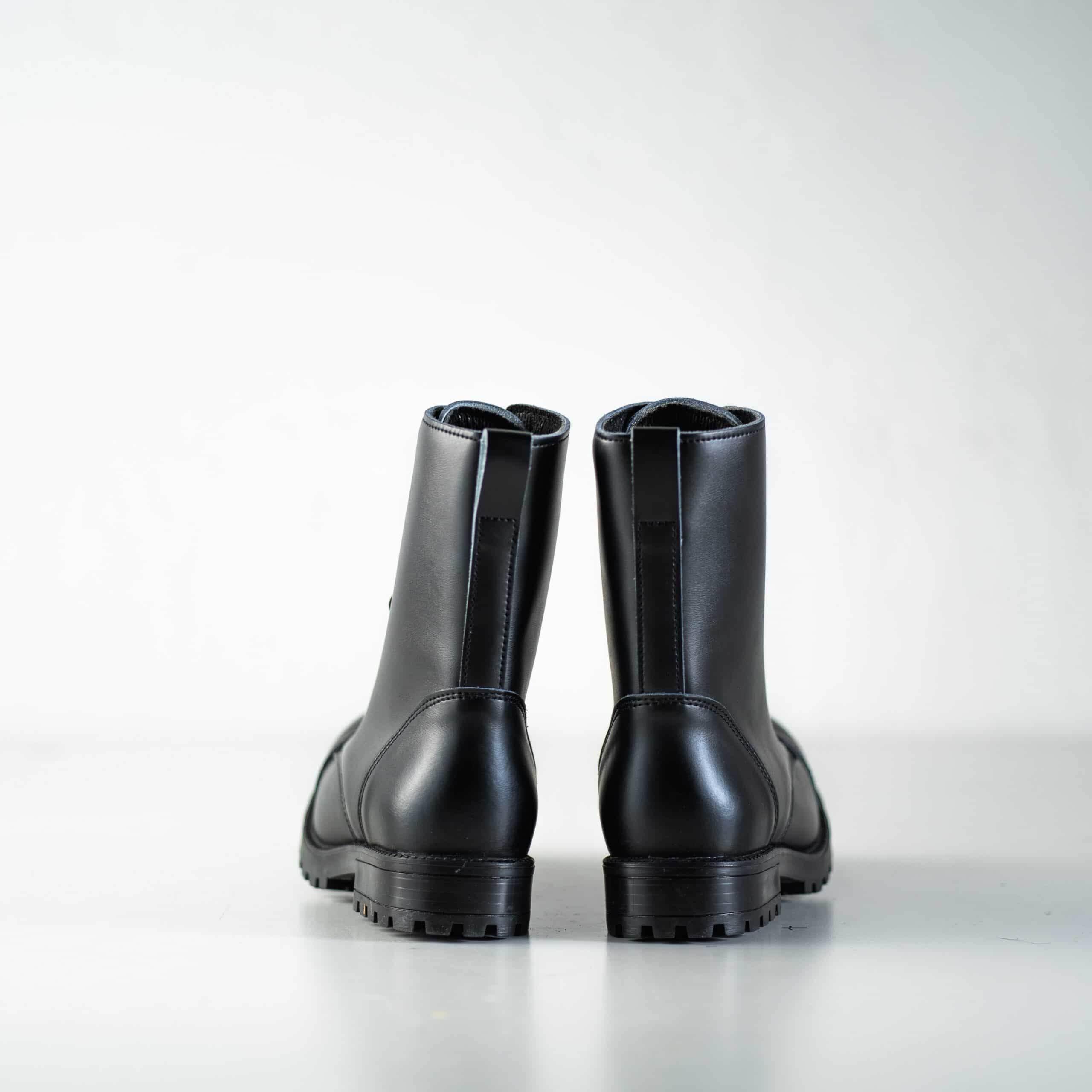 Black Punk-Style Boots – Water-Repellent Leather Unisex Boots, Made in Europe by Samelin - Hilstor