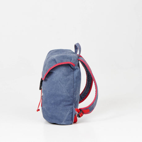 Walker 12L Backpack – Water-Repellent Canvas with 14-Inch Laptop Pocket, Made in Europe by Noel - Hilstor