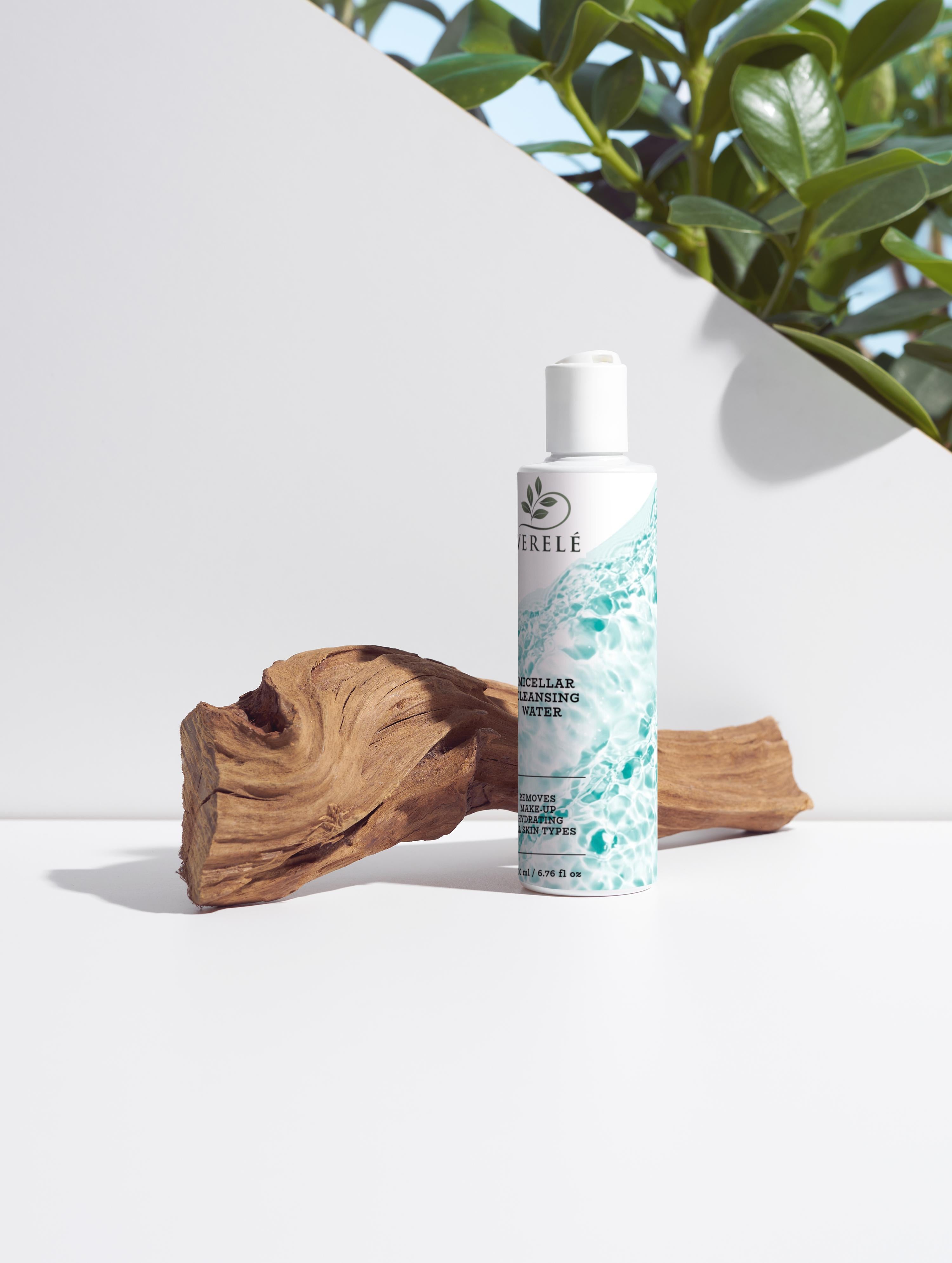 Fugtgivende micellarrens – Fjerner makeup og urenheder – COSMOS ORGANIC-certificeret, fremstillet i Europa af Verelé, 200 ml / 6,76 fl oz